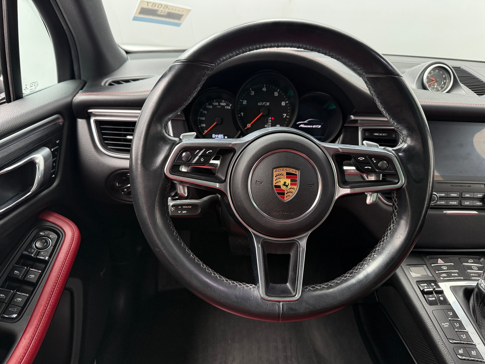 Thumbnail: 2018 Porsche Macan - 5