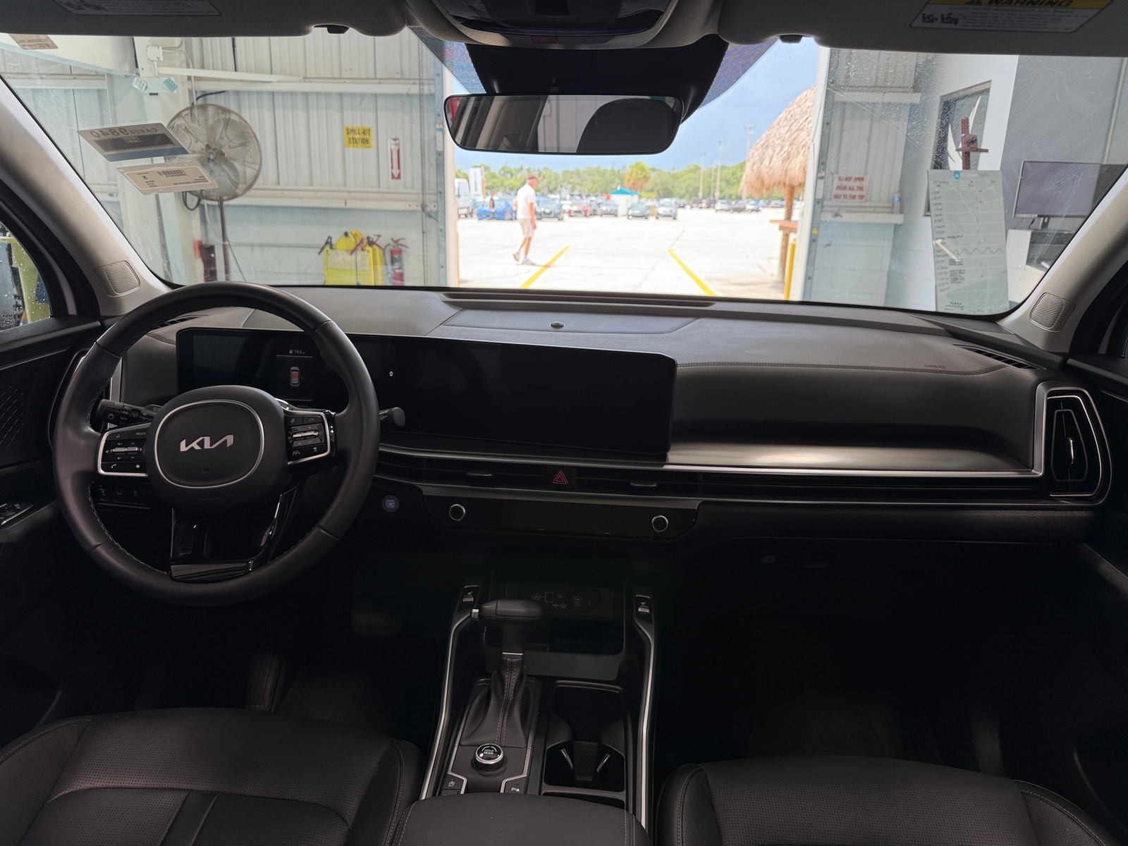 Thumbnail: 2025 Kia Sorento - 2