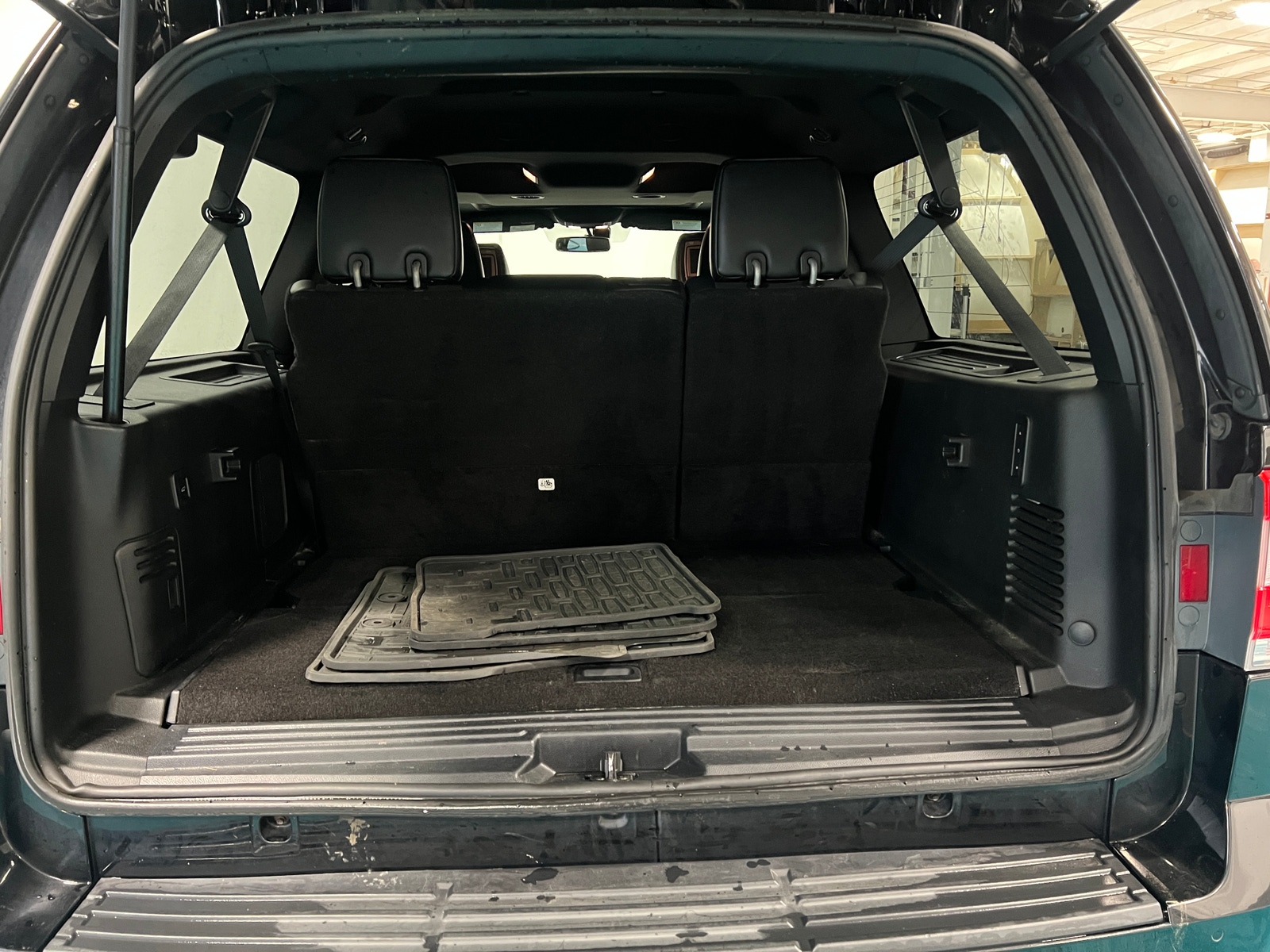 Thumbnail: 2017 Lincoln Navigator L - 6