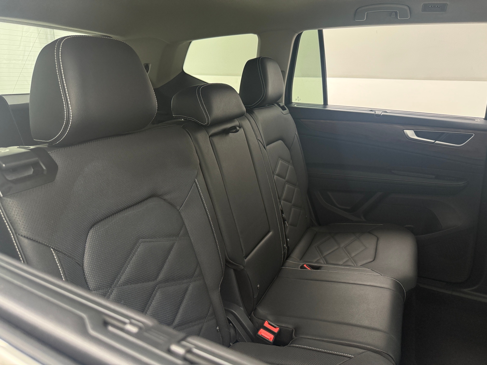 Thumbnail: 2026 Volkswagen Atlas - 5