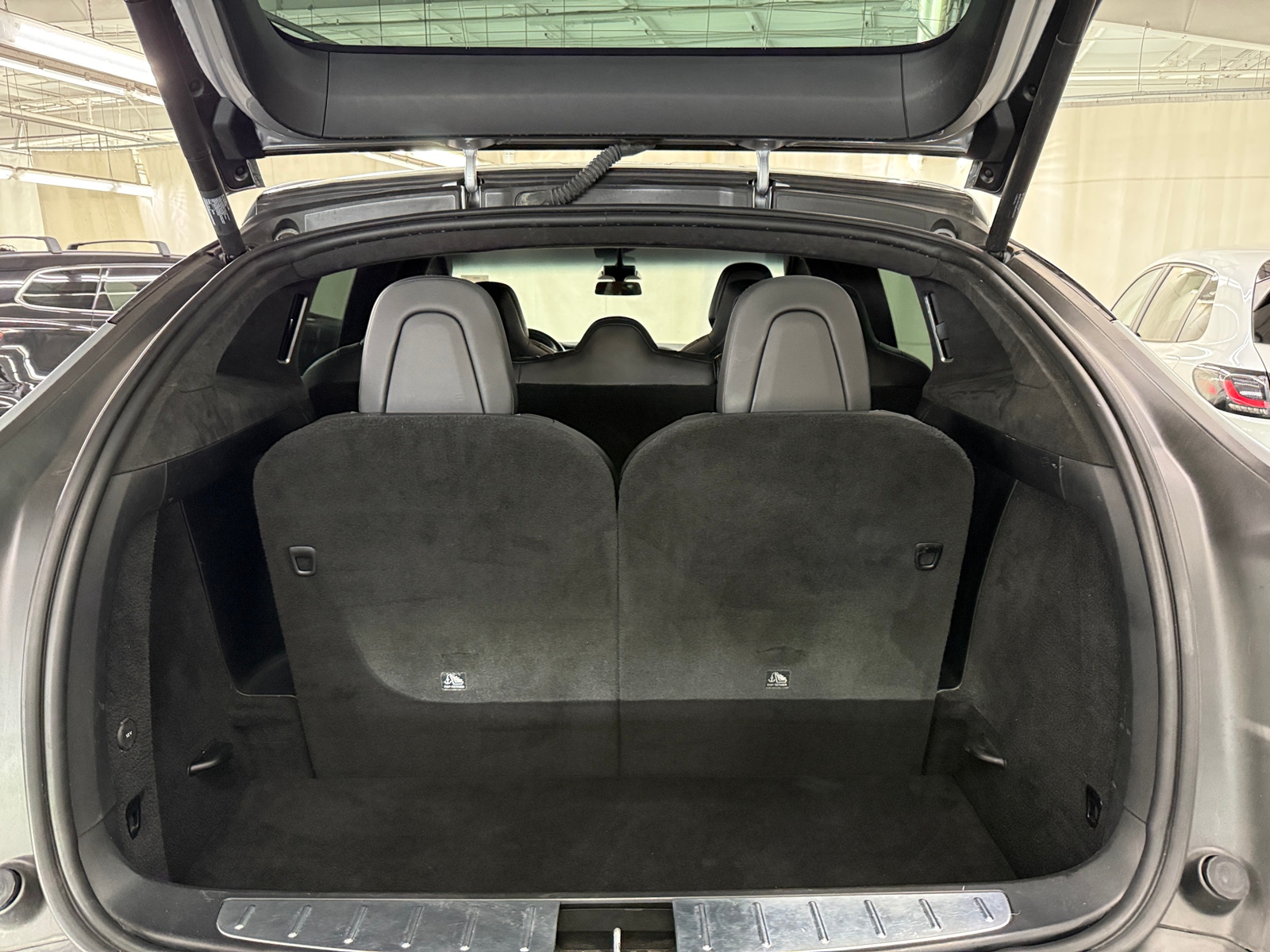 Thumbnail: 2018 Tesla Model X - 6