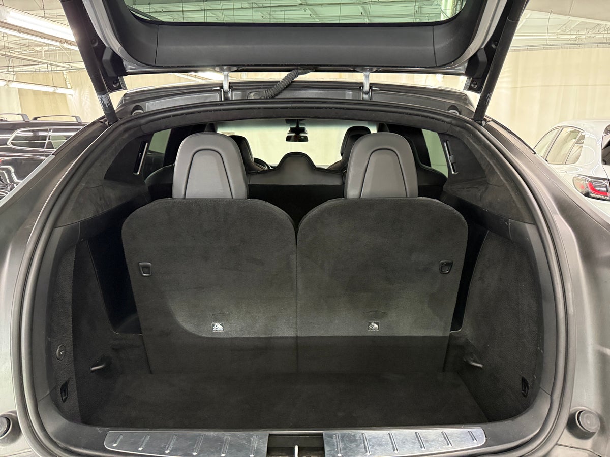 2018 Tesla Model X 100D Ludicrous Performance in Midnight Silver Metallic — photo 2