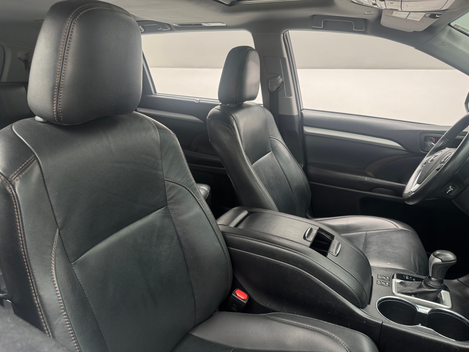 Thumbnail: 2019 Toyota Highlander - 2