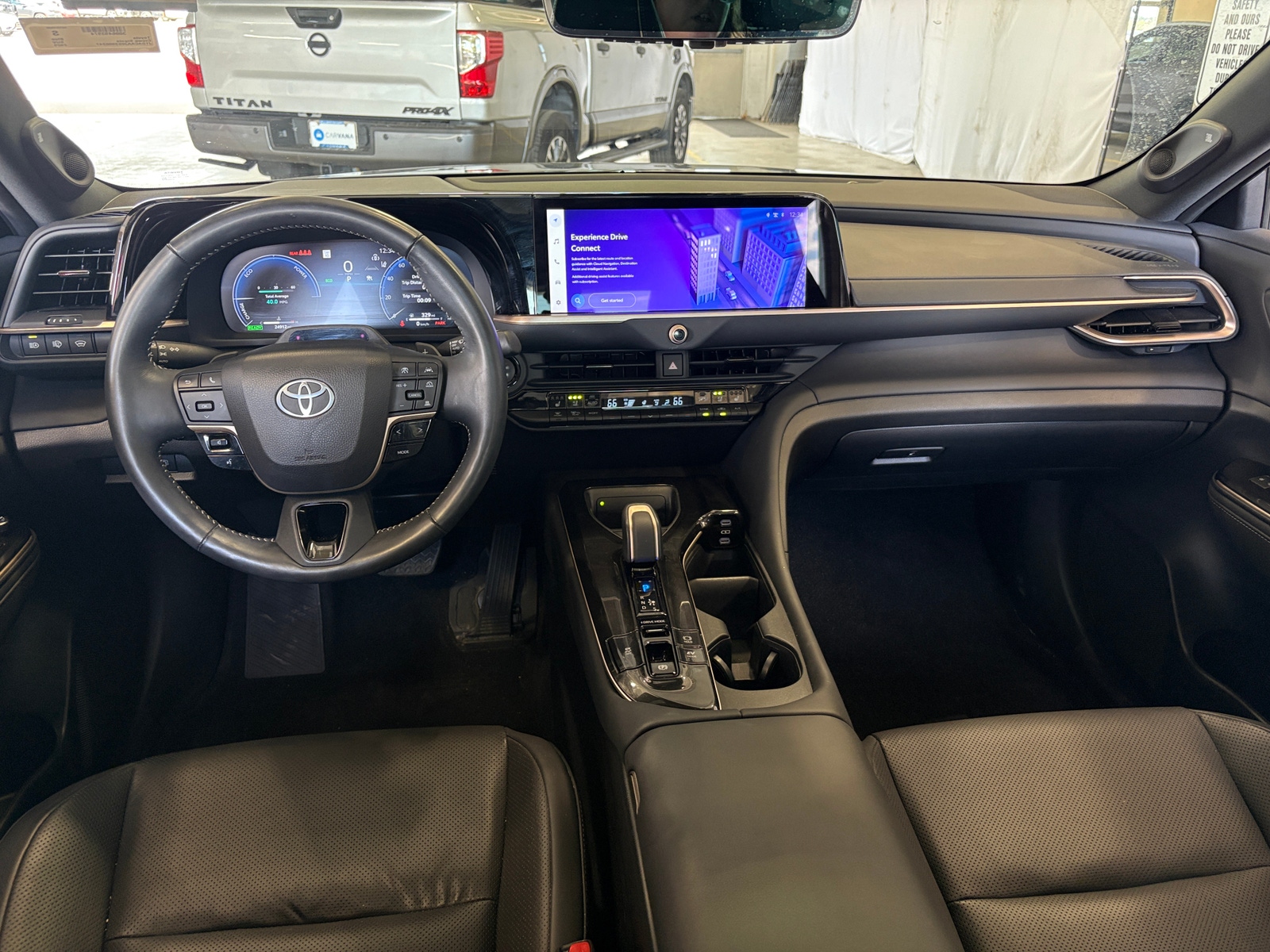 Thumbnail: 2025 Toyota Crown Signia - 2