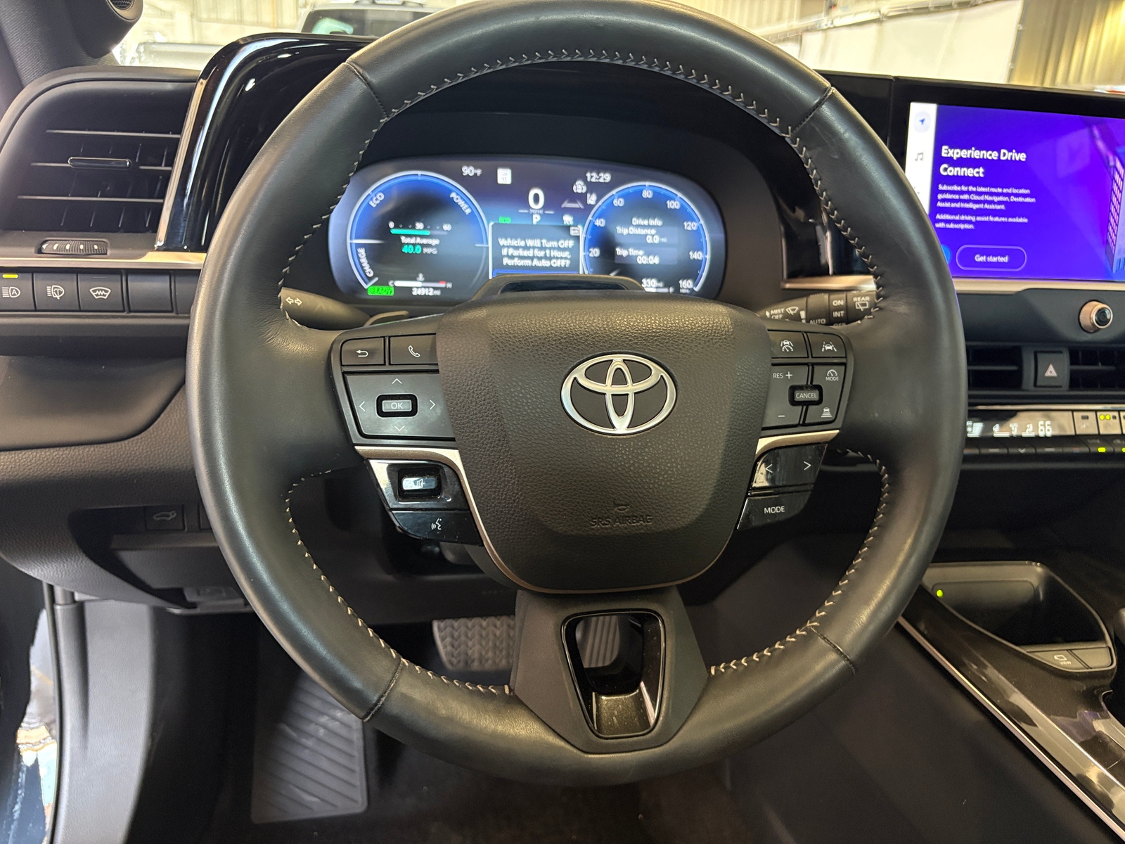 Thumbnail: 2025 Toyota Crown Signia - 4