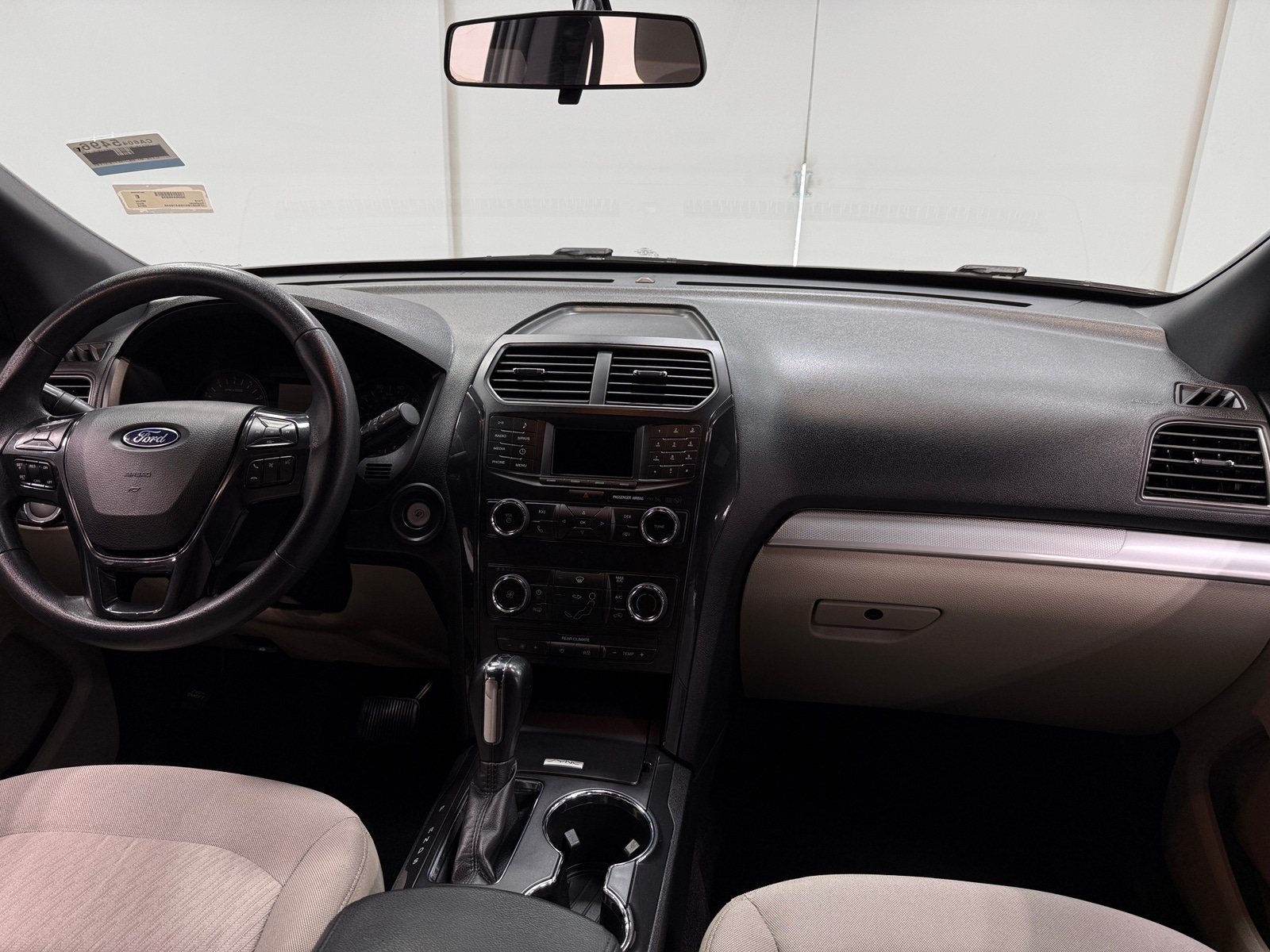 Thumbnail: 2019 Ford Explorer - 3