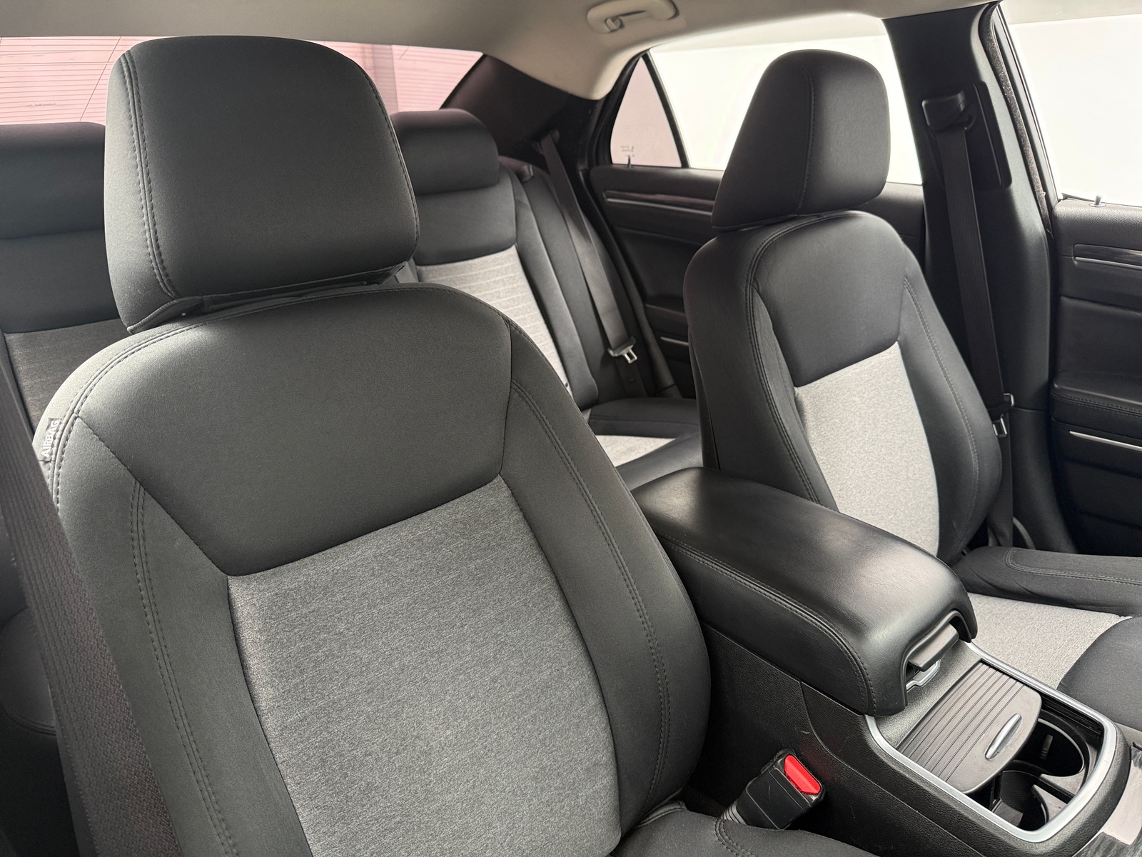 Thumbnail: 2019 Chrysler 300 - 2