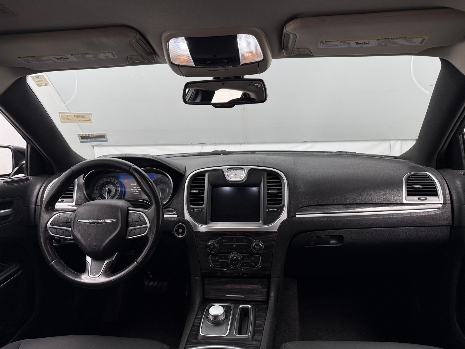 Thumbnail: 2019 Chrysler 300 - 3