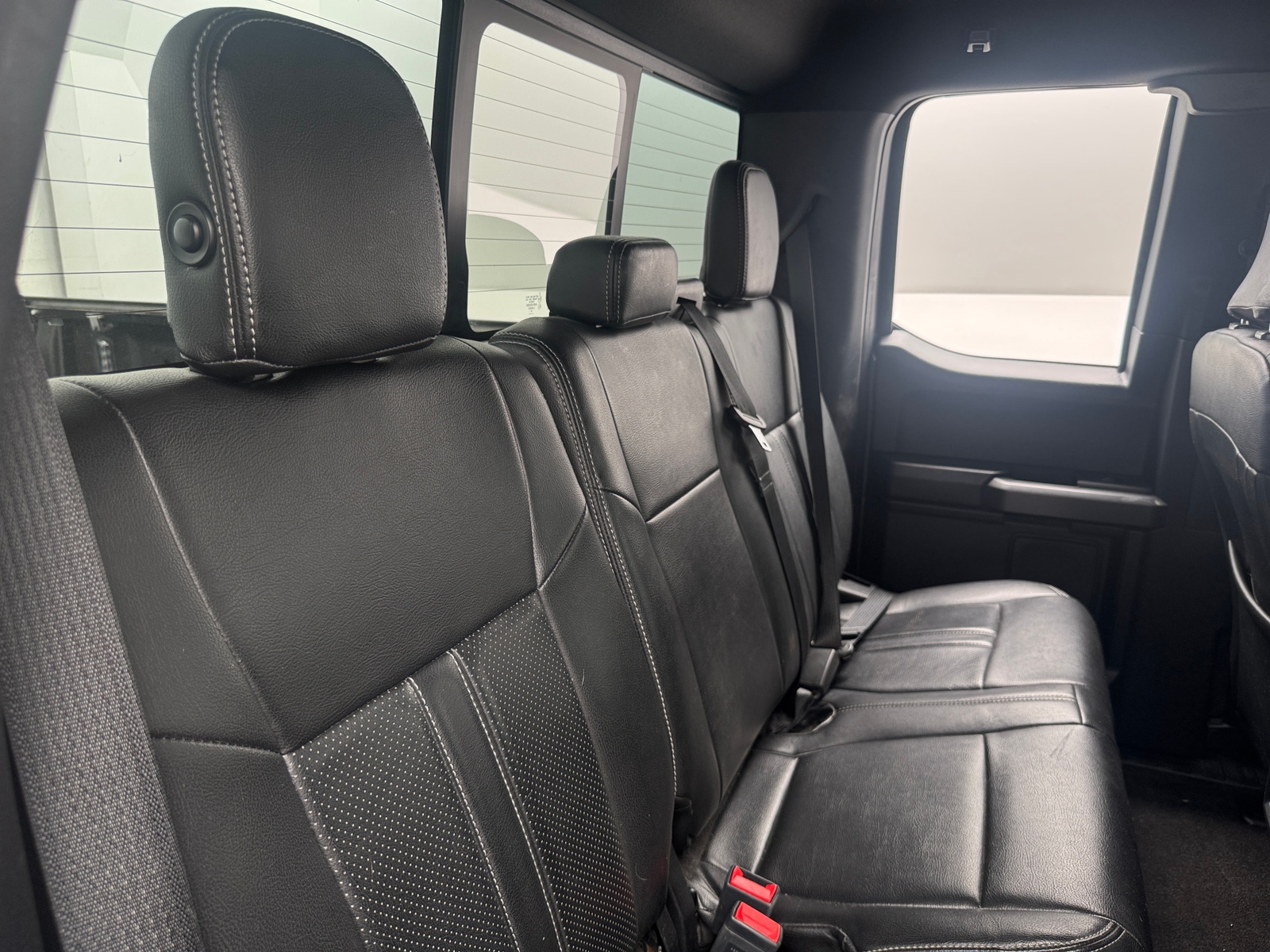 Thumbnail: 2019 Ford Econoline - 6