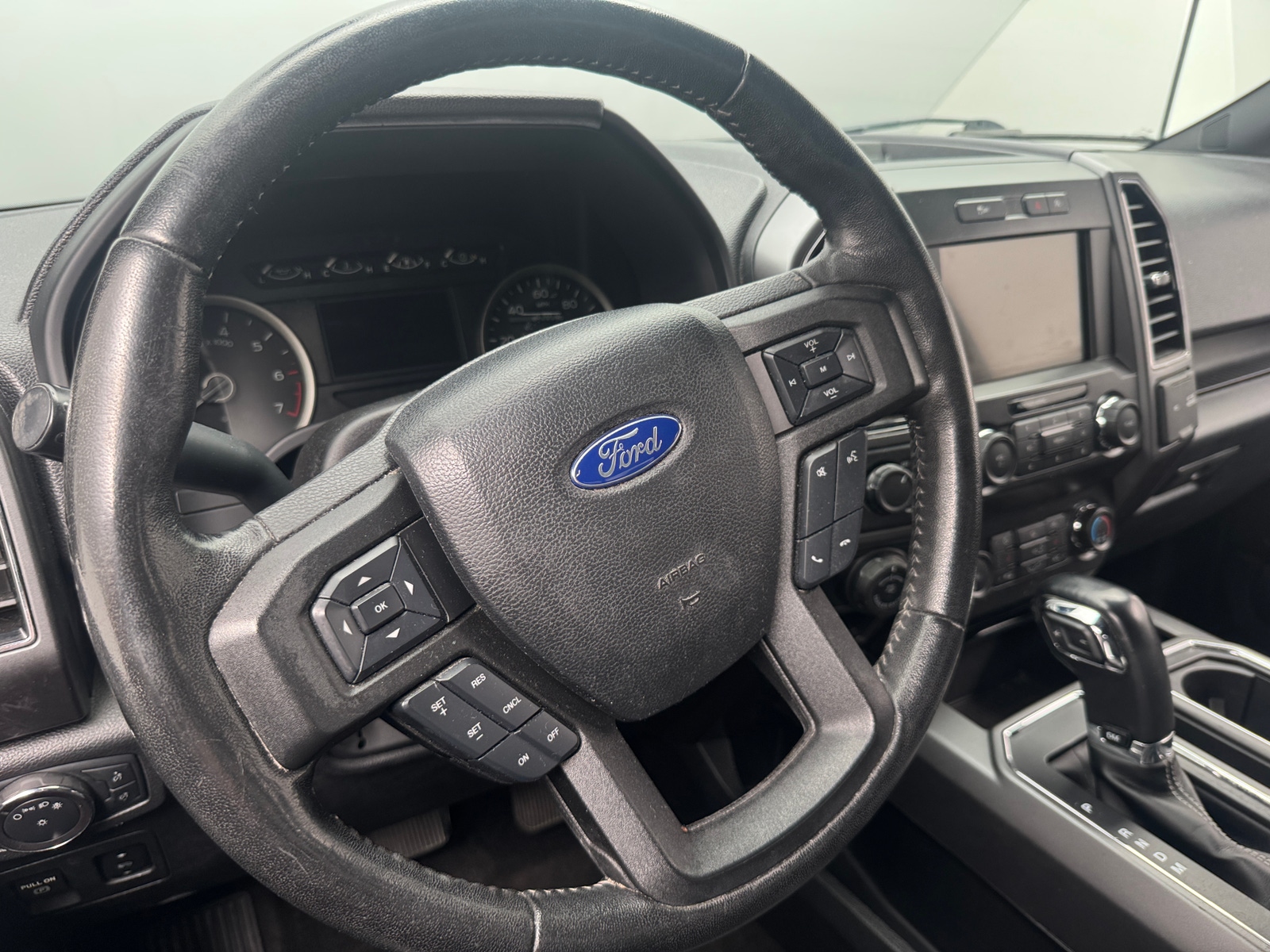 Thumbnail: 2019 Ford Econoline - 5