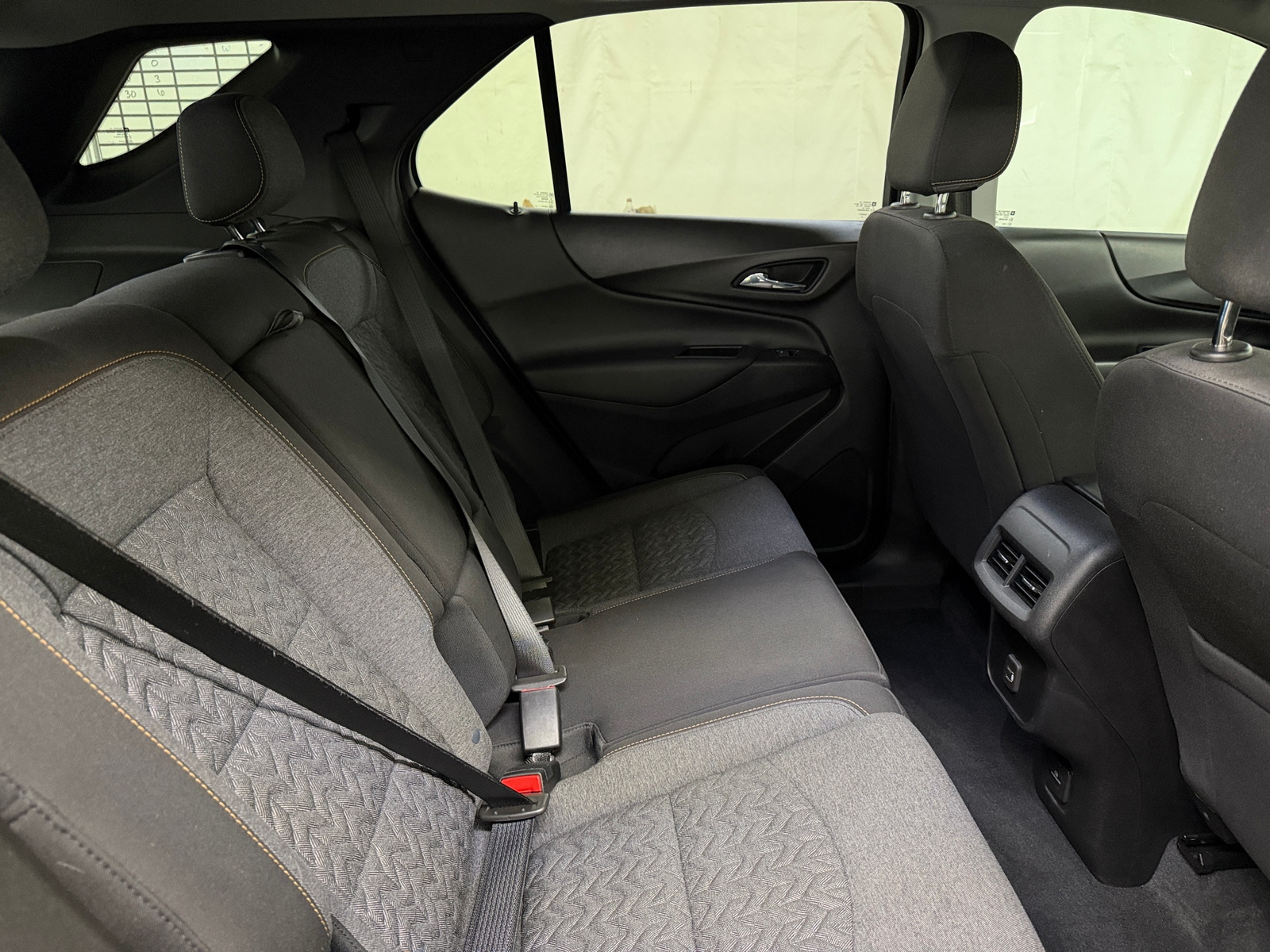 Thumbnail: 2022 Chevrolet Equinox - 6