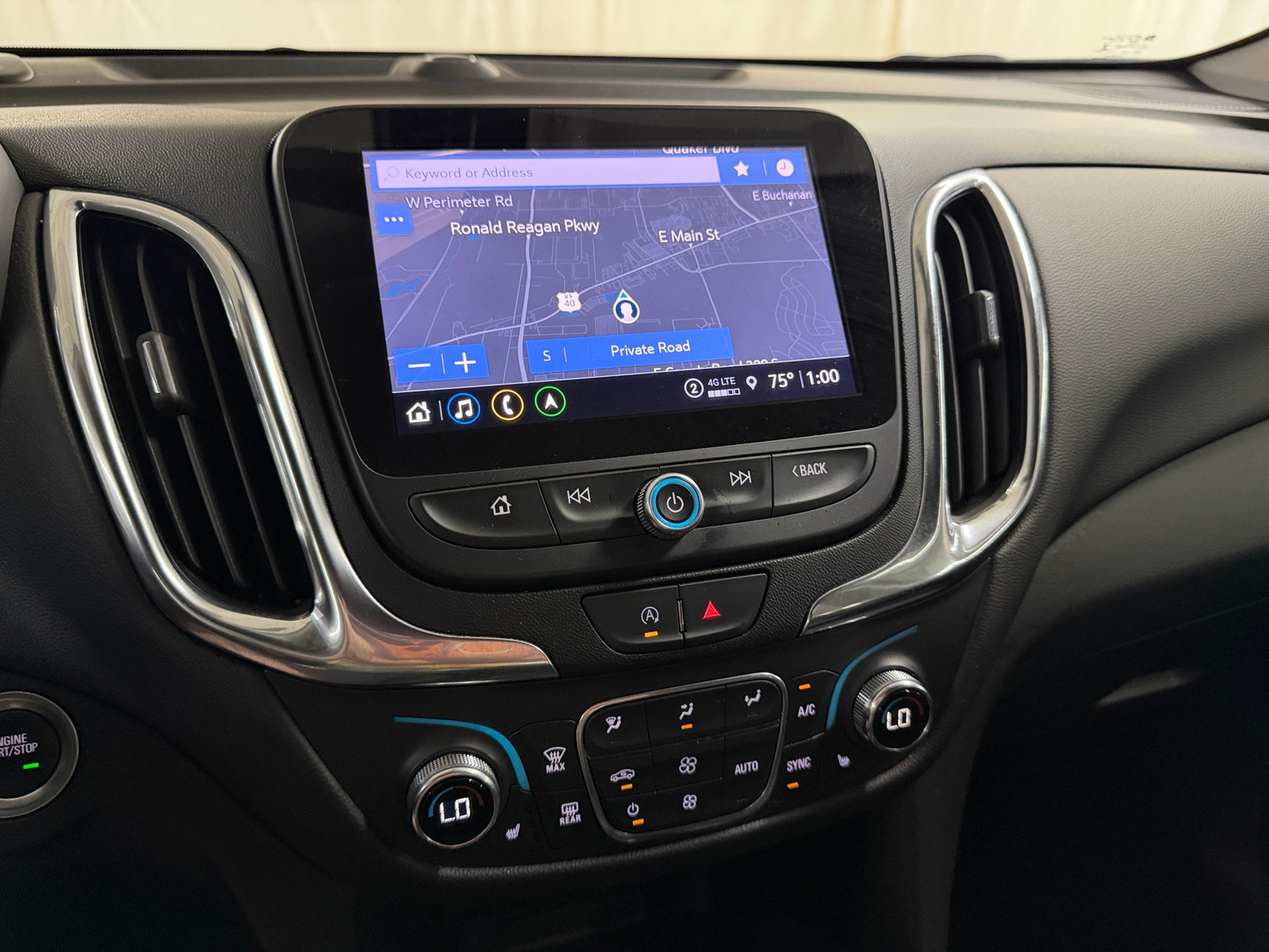 Thumbnail: 2022 Chevrolet Equinox - 4