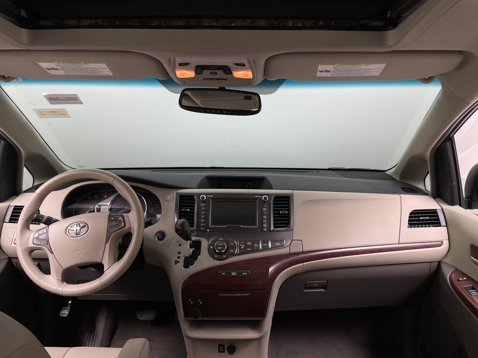 Thumbnail: 2011 Toyota Sienna - 2