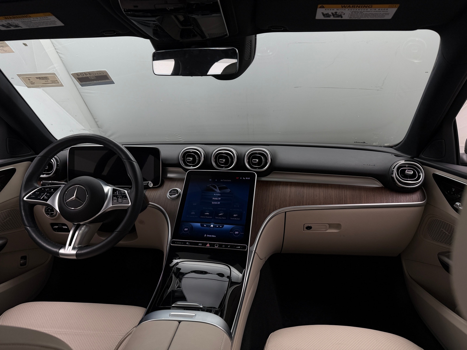 Thumbnail: 2022 Mercedes-Benz C-Class - 2