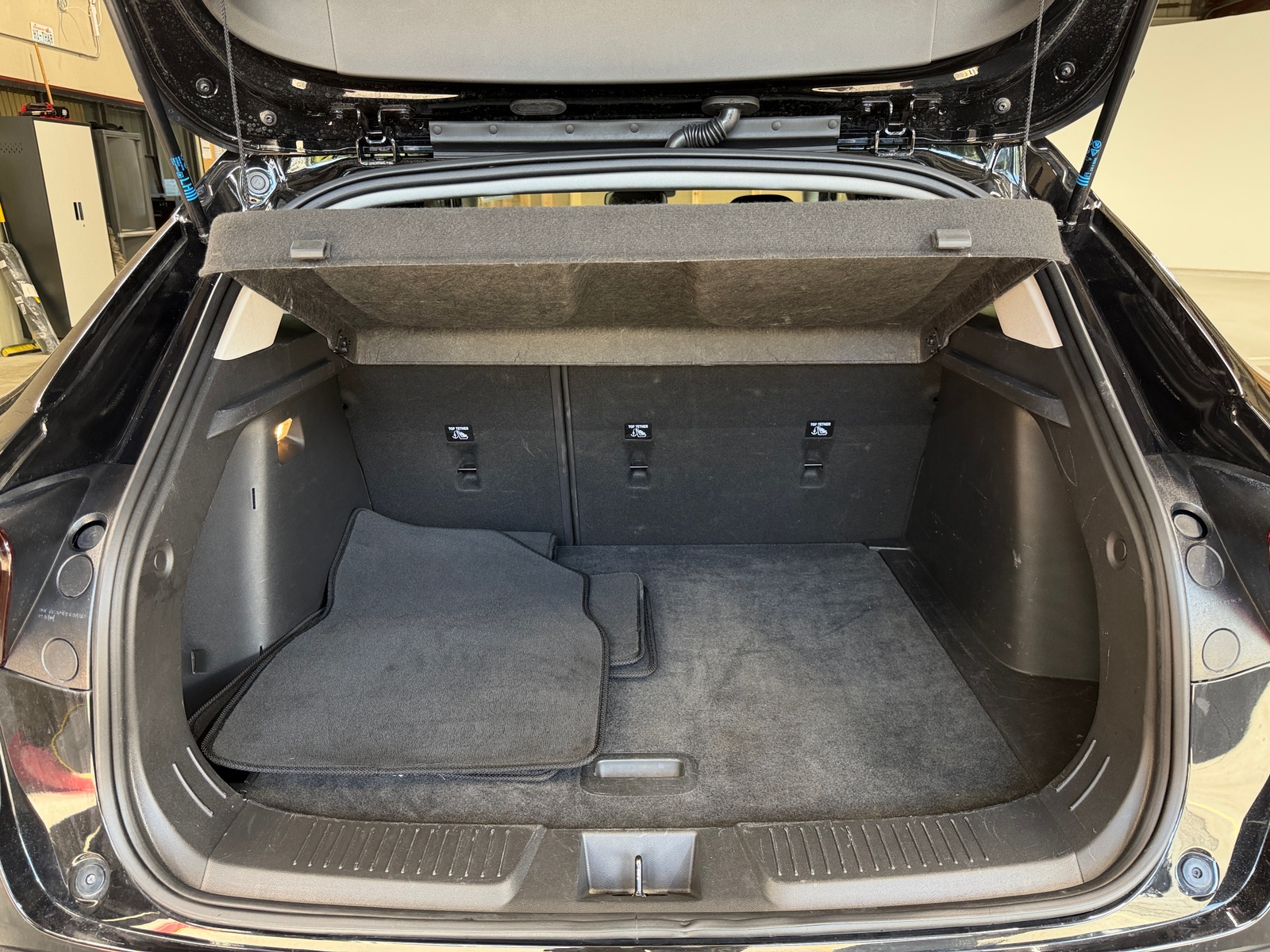Thumbnail: 2025 Chevrolet Trax - 6