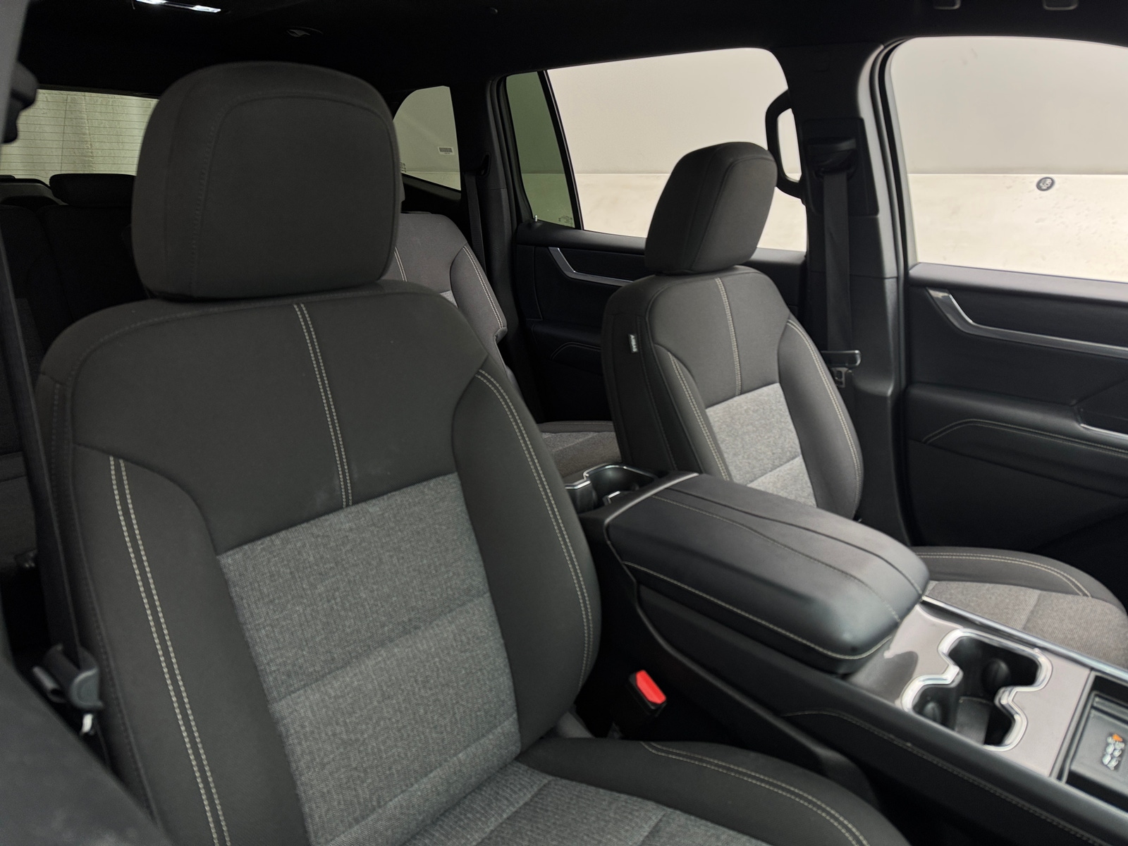 Thumbnail: 2025 GMC Acadia - 2