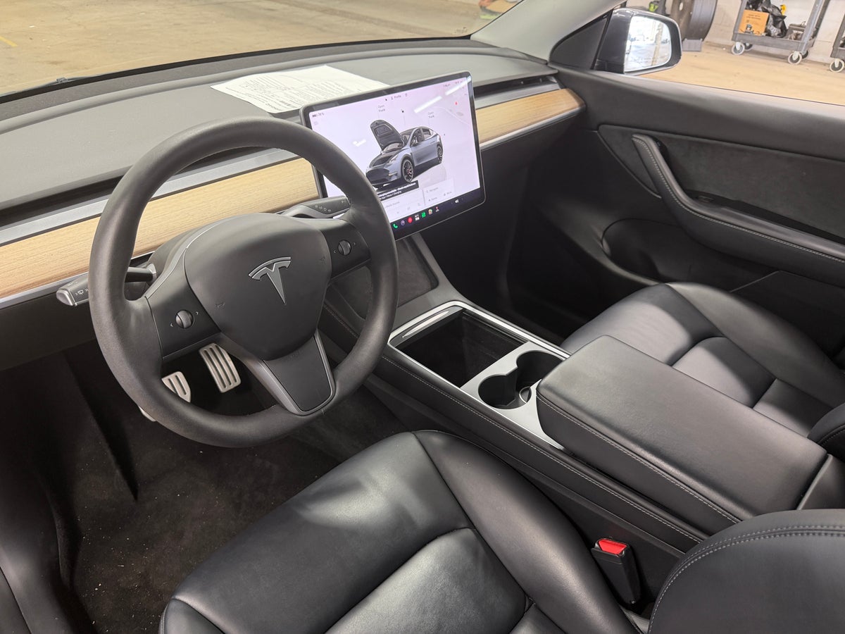 2022 Tesla Model Y Performance All-Wheel Drive in Gray — photo 2