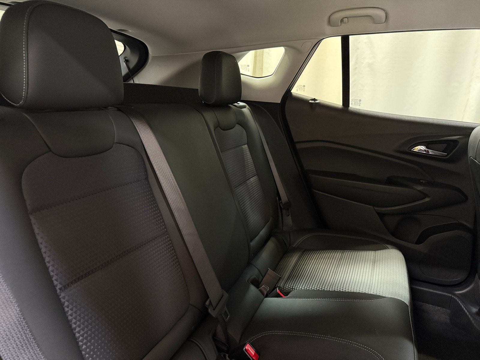 Thumbnail: 2025 Chevrolet Trax - 5