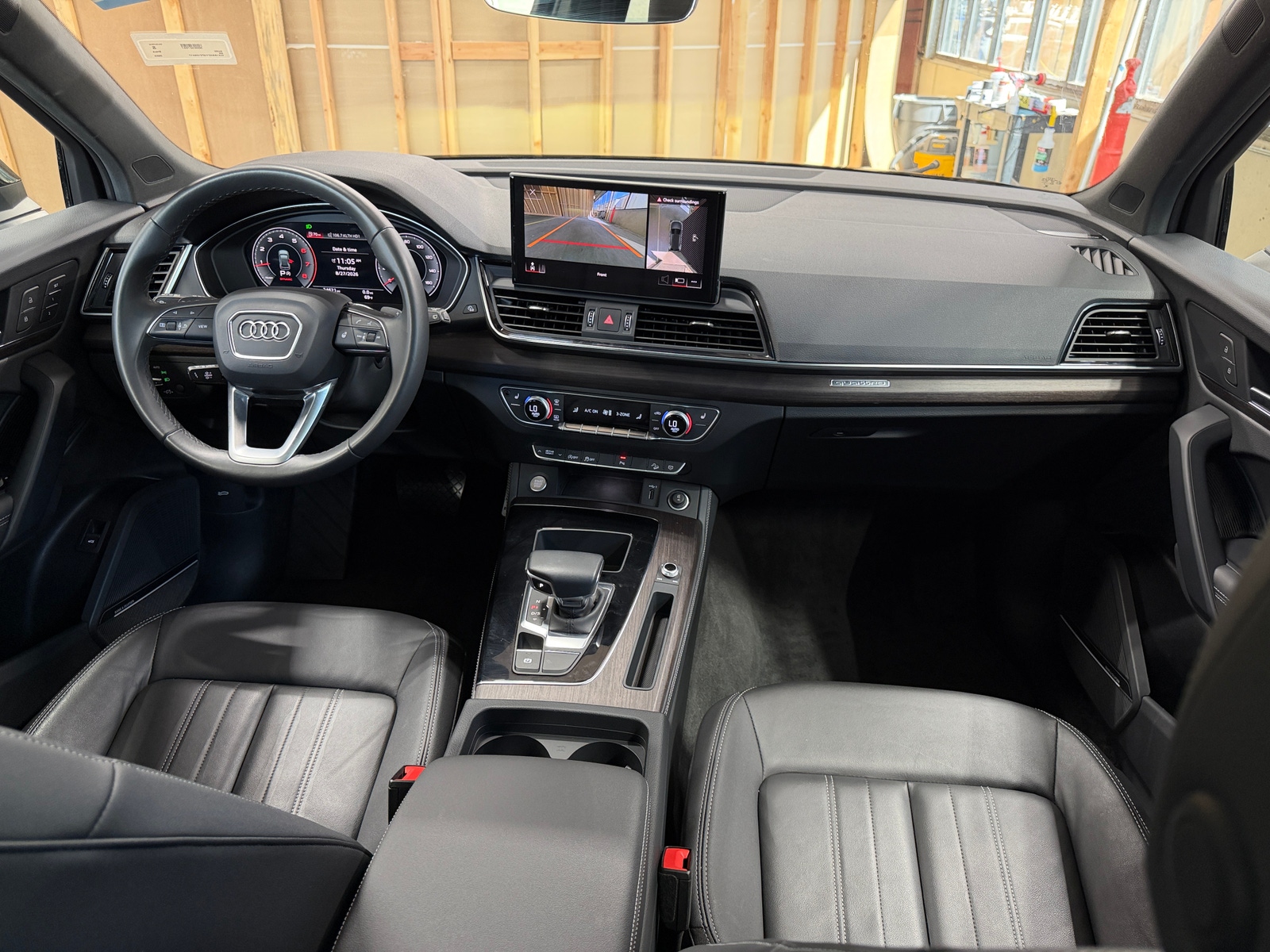Thumbnail: 2023 Audi Q5 - 3