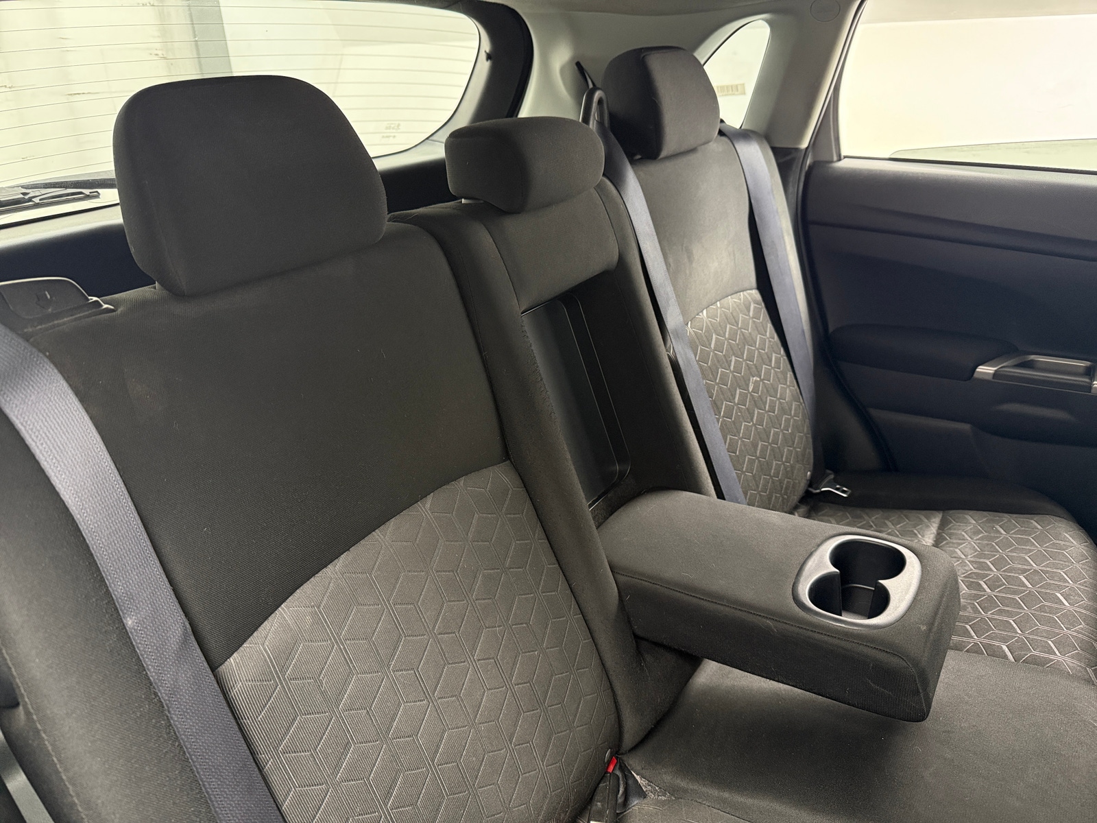 Thumbnail: 2020 Mitsubishi Outlander Sport - 6