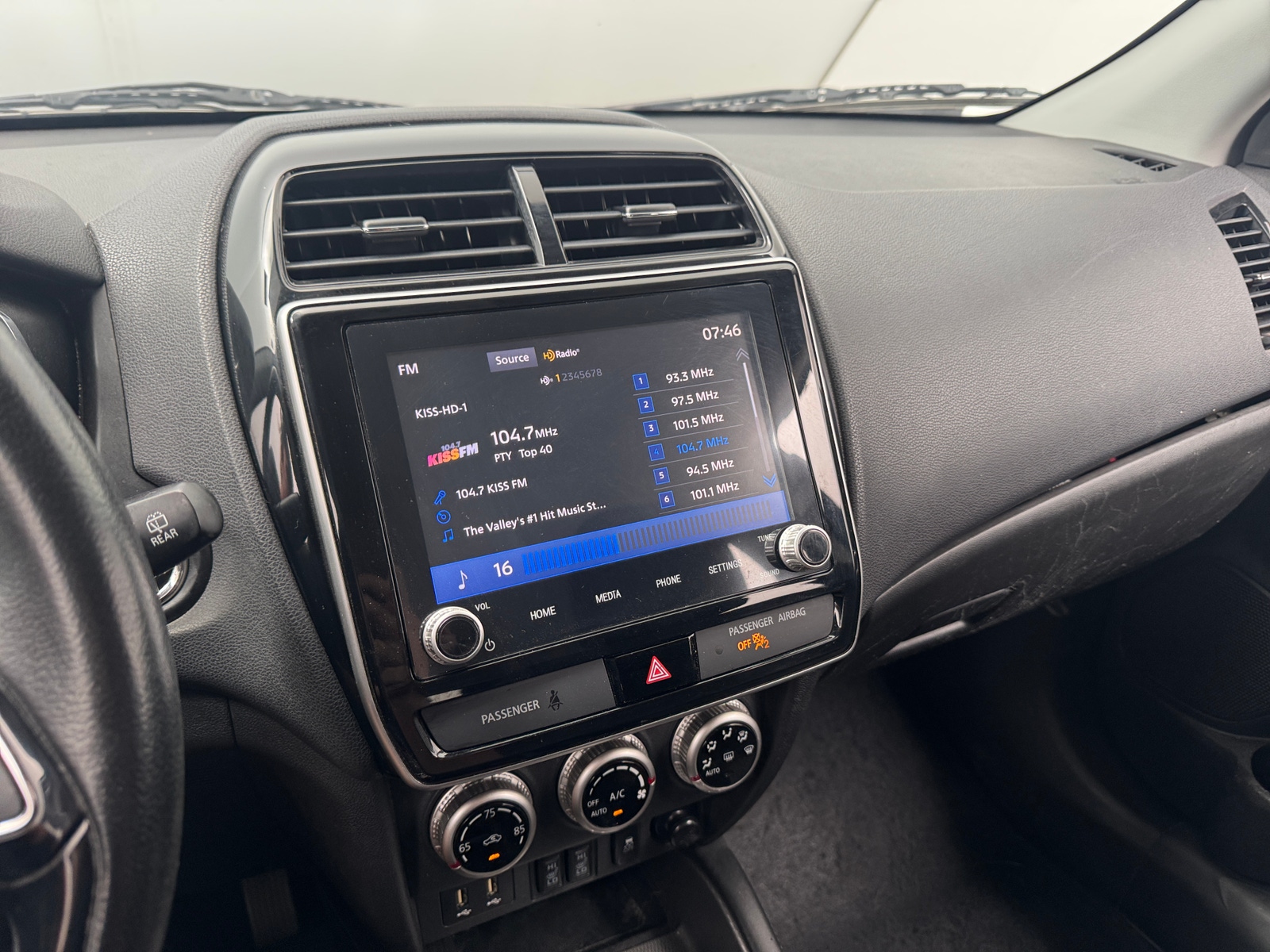 Thumbnail: 2020 Mitsubishi Outlander Sport - 4