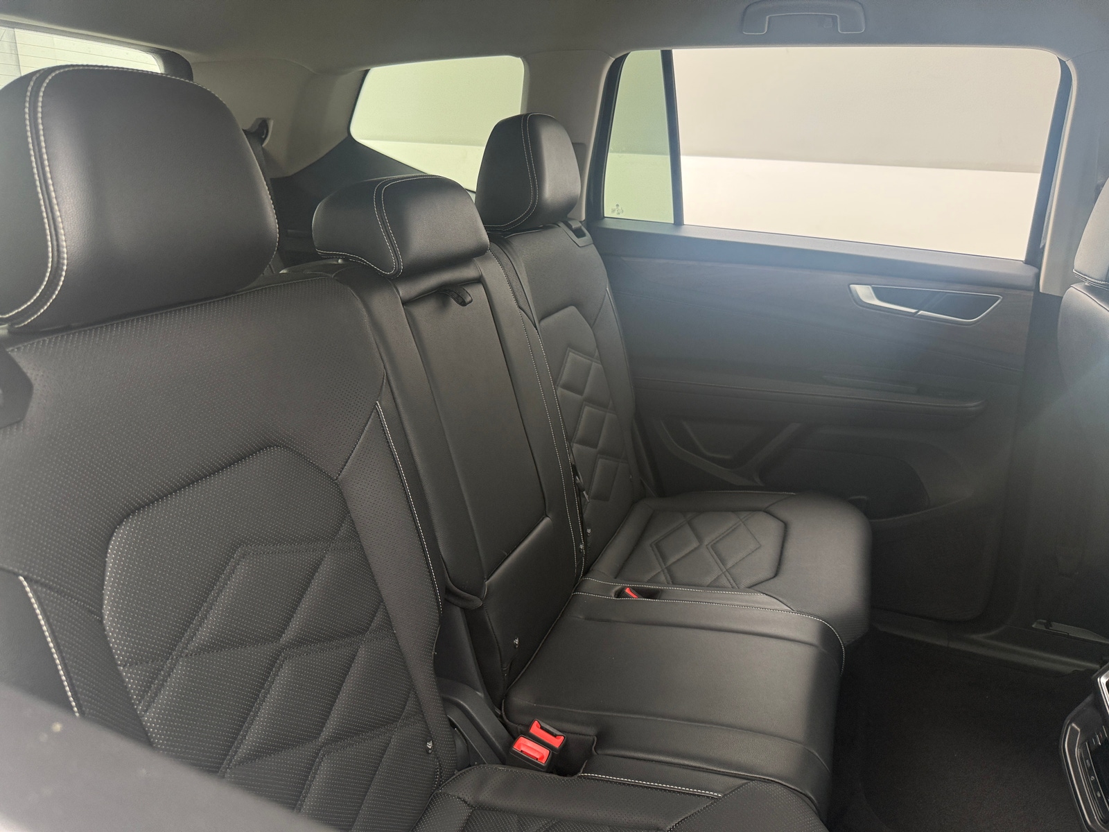 Thumbnail: 2024 Volkswagen Atlas - 5