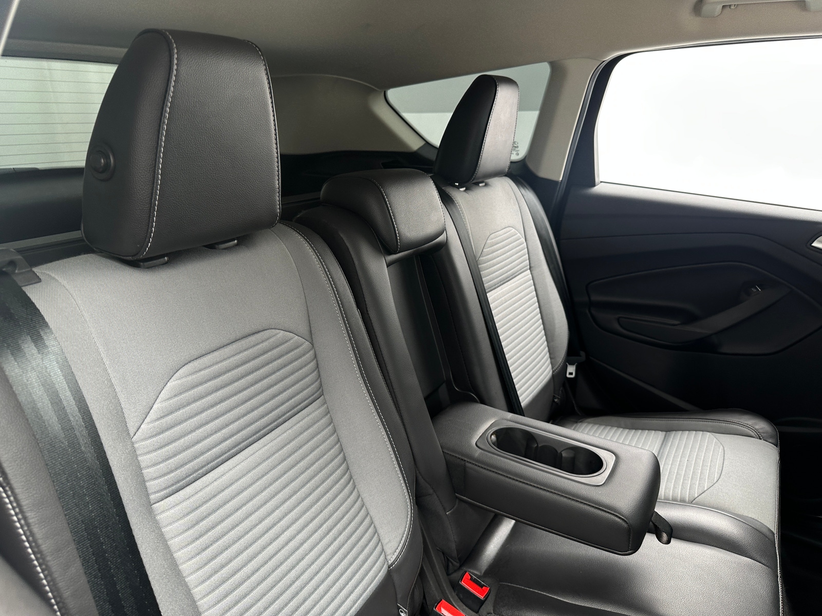 Thumbnail: 2017 Ford Escape - 6