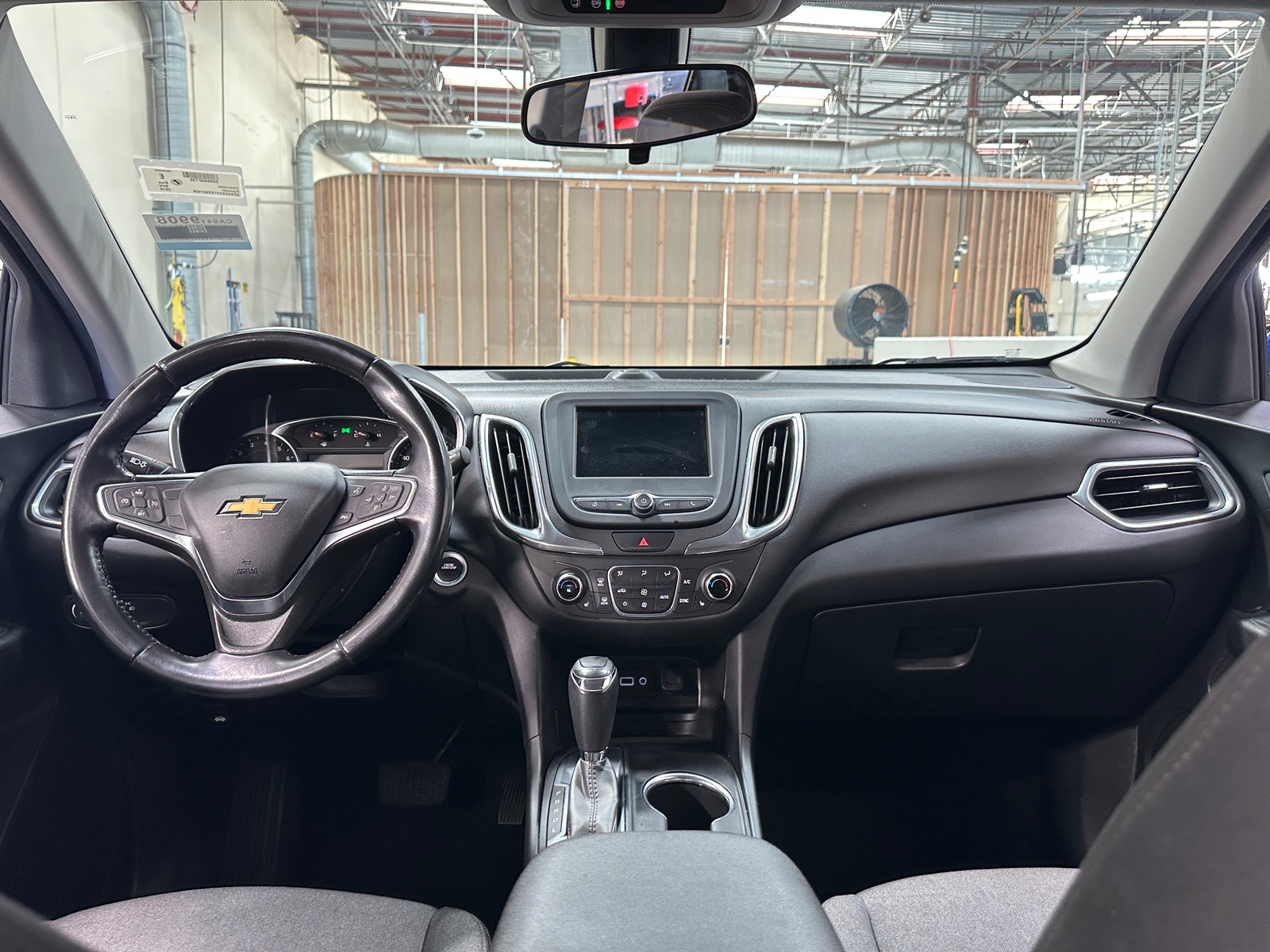 Thumbnail: 2019 Chevrolet Equinox - 3
