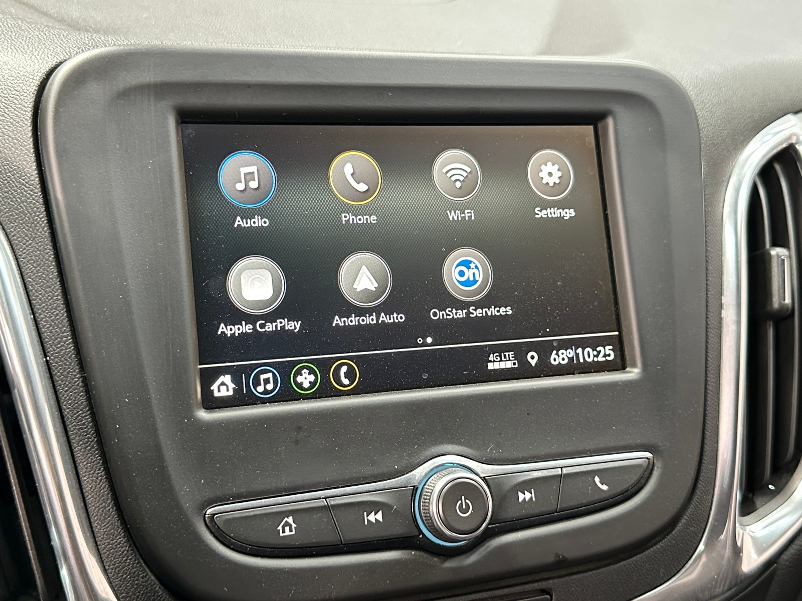Thumbnail: 2019 Chevrolet Equinox - 4