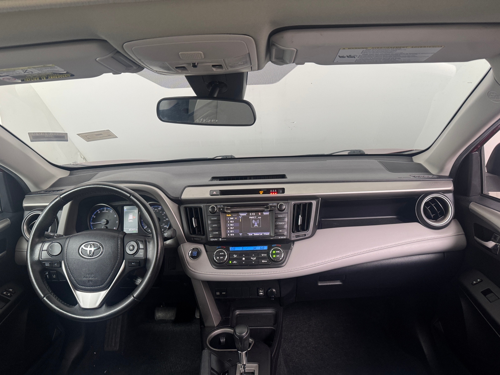Thumbnail: 2018 Toyota RAV4 - 3