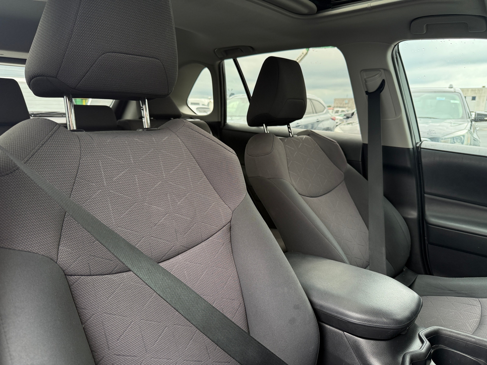 Thumbnail: 2019 Toyota RAV4 - 2