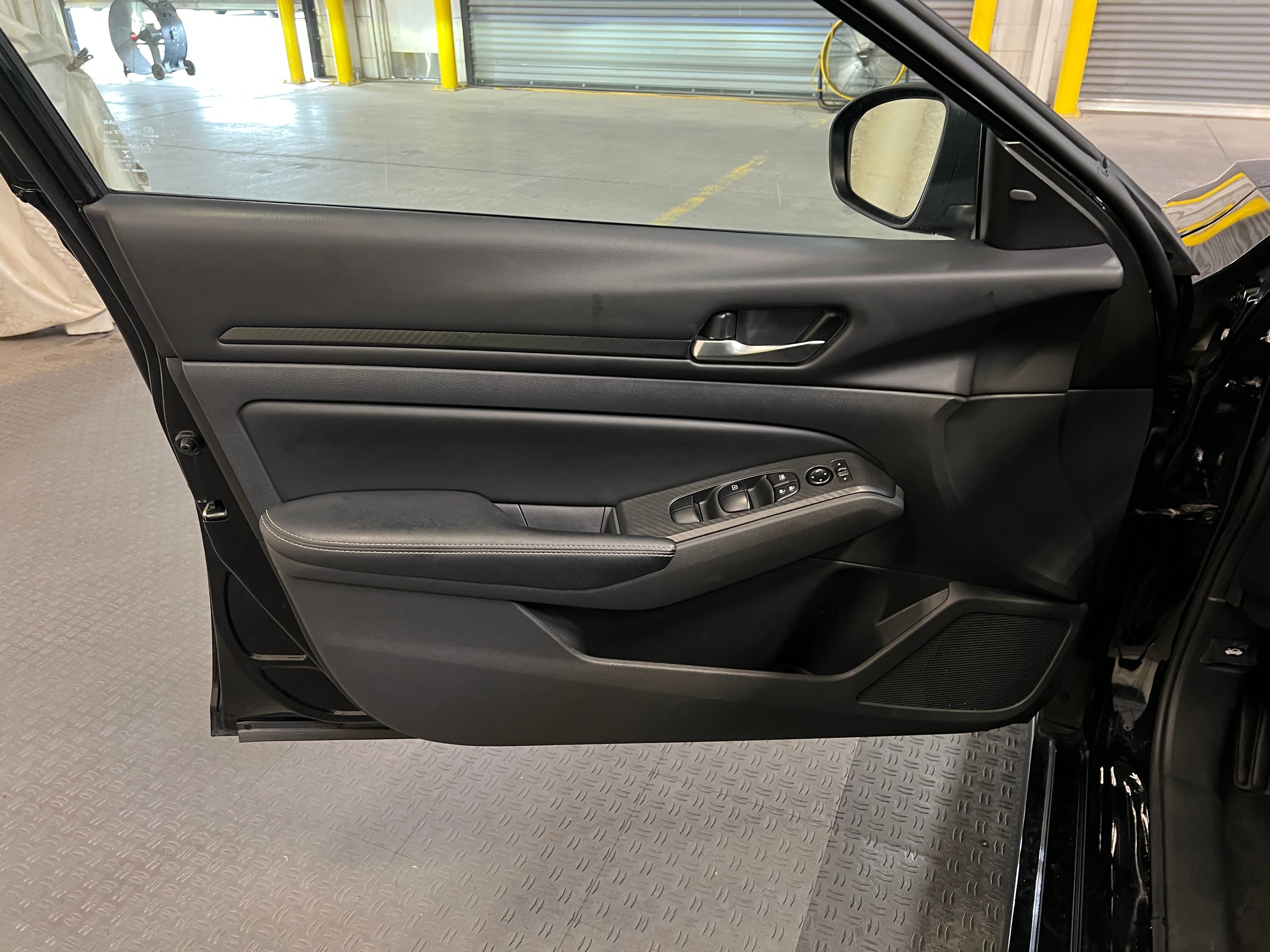 2025 Nissan Altima SV - Photo 8