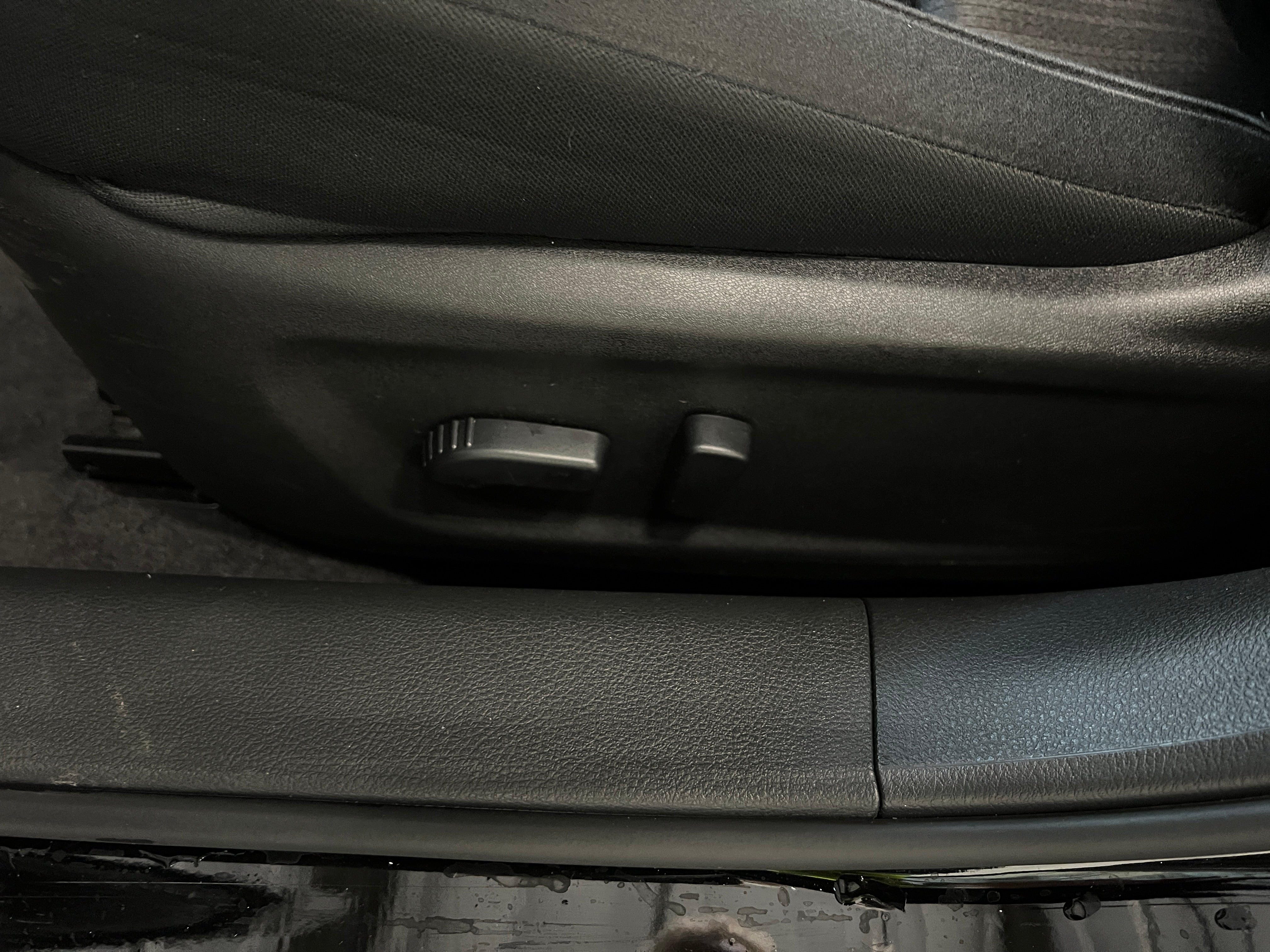 2025 Nissan Altima SV - Photo 9