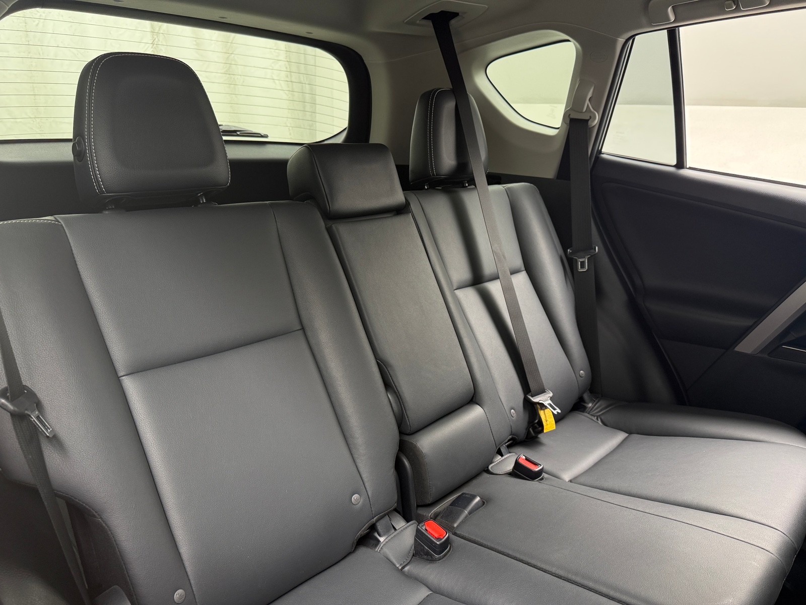 Thumbnail: 2017 Toyota RAV4 - 5
