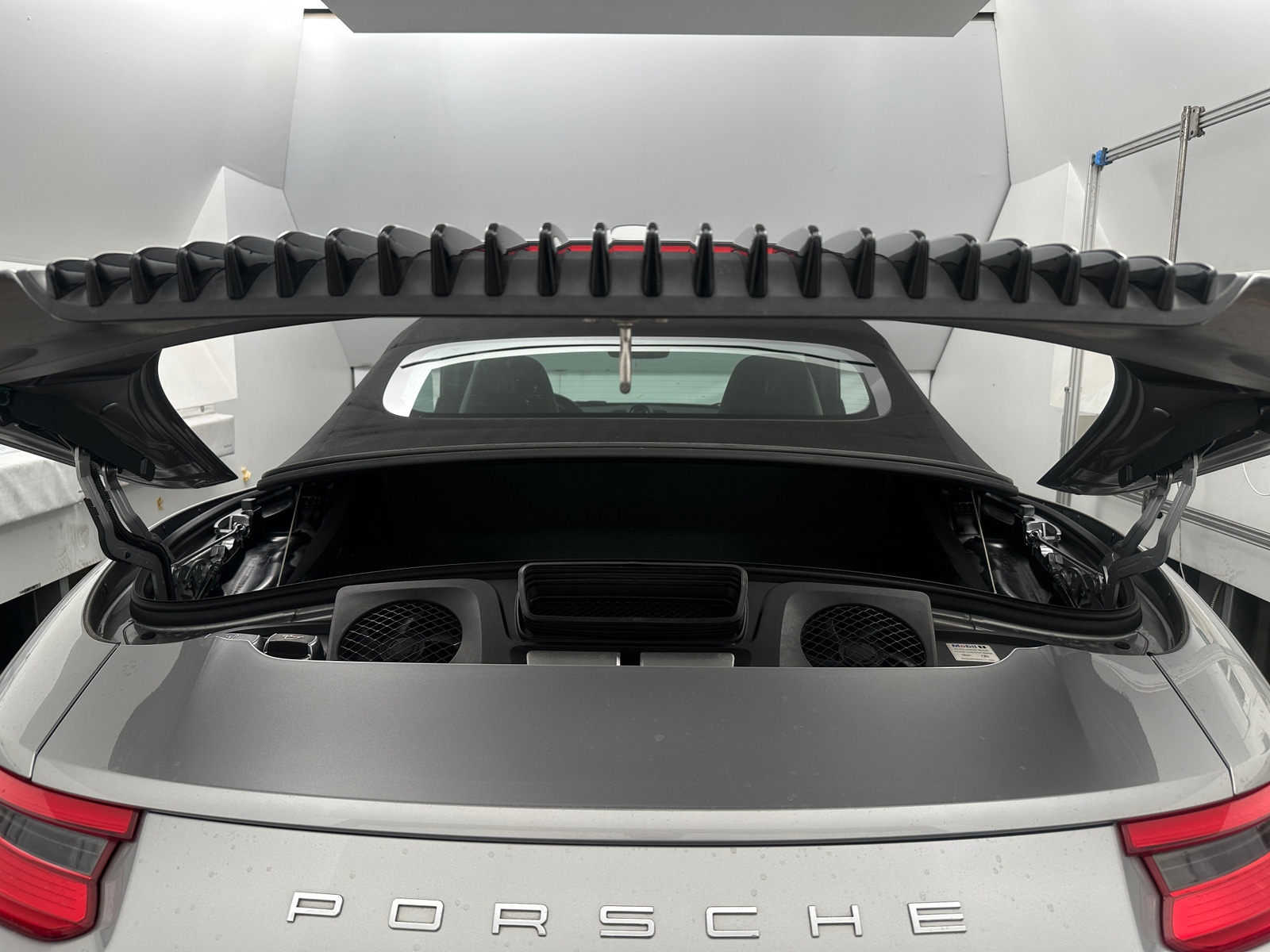 Thumbnail: 2018 Porsche 911 - 7
