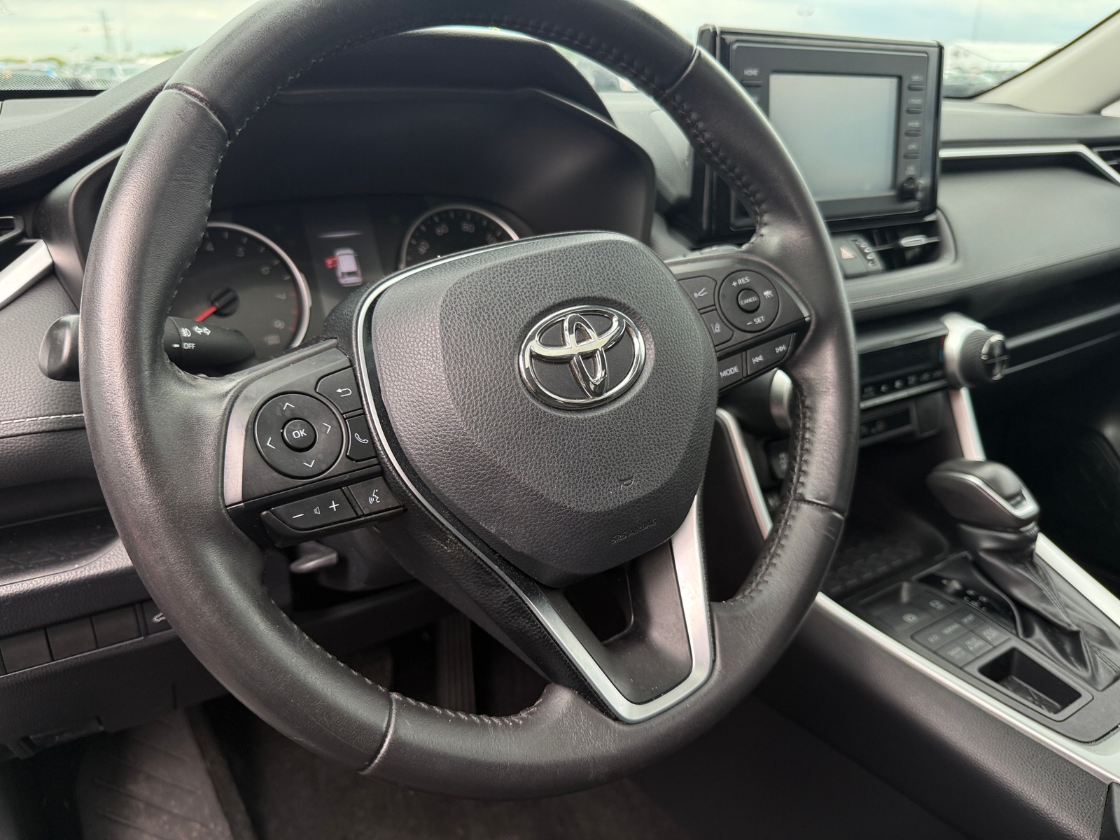 Thumbnail: 2019 Toyota RAV4 - 4