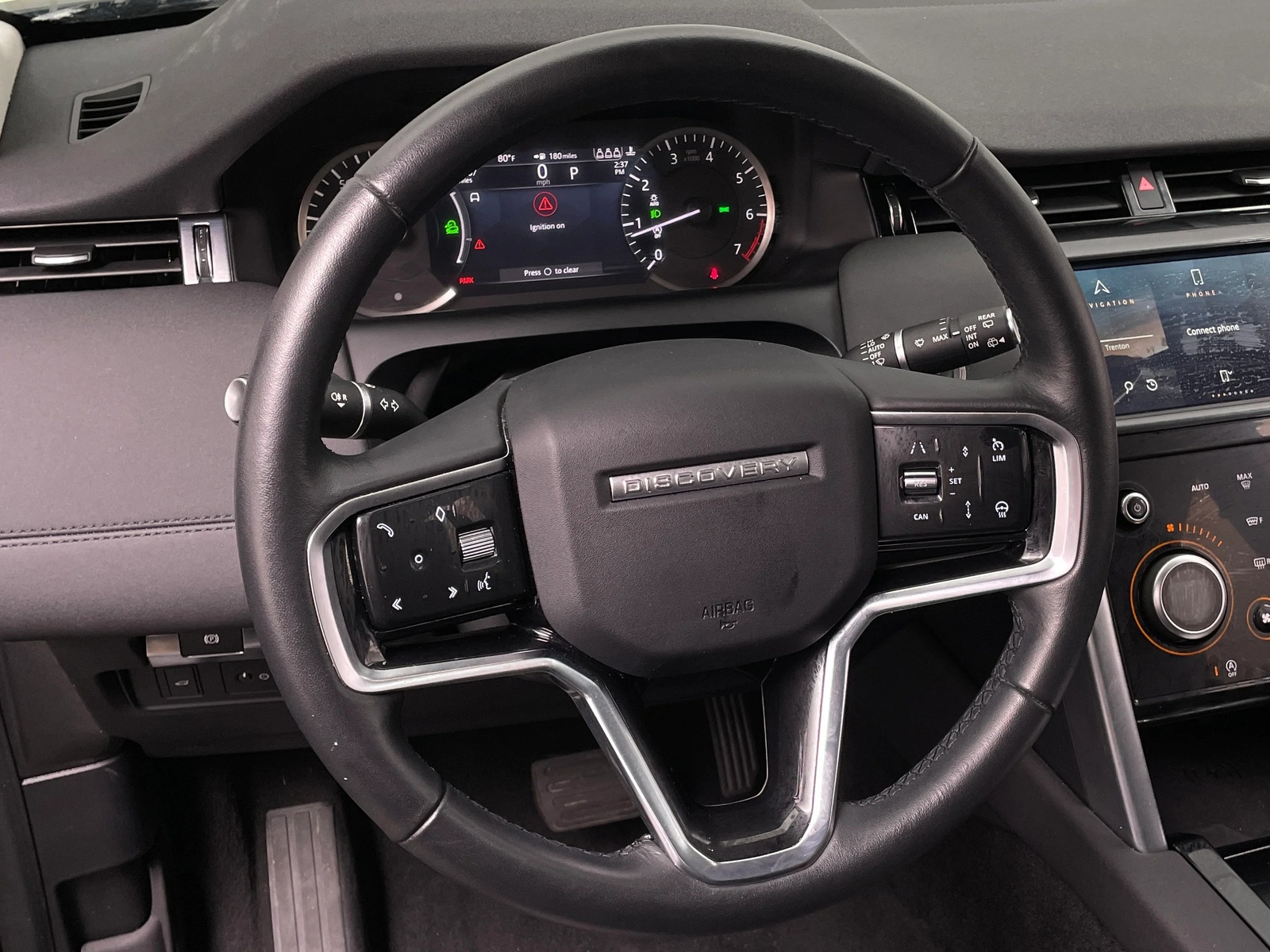 Thumbnail: 2023 Land Rover Discovery Sport - 4