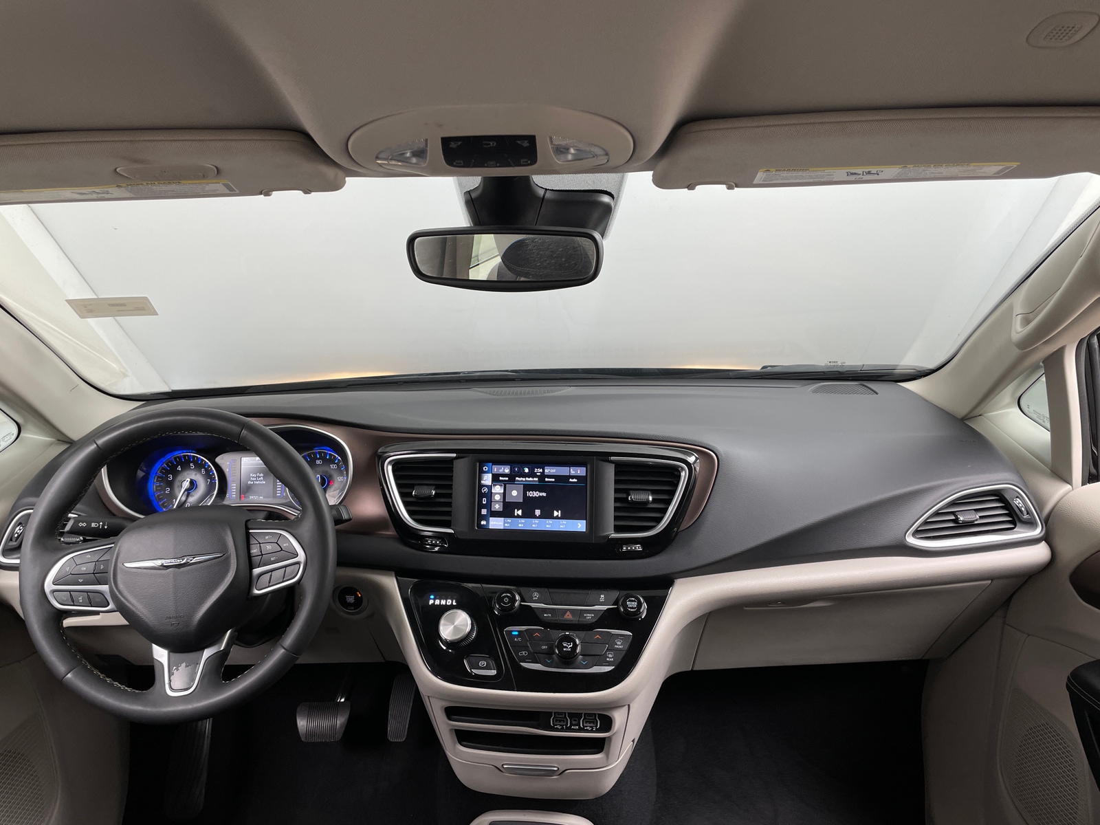 Thumbnail: 2024 Chrysler Voyager - 3