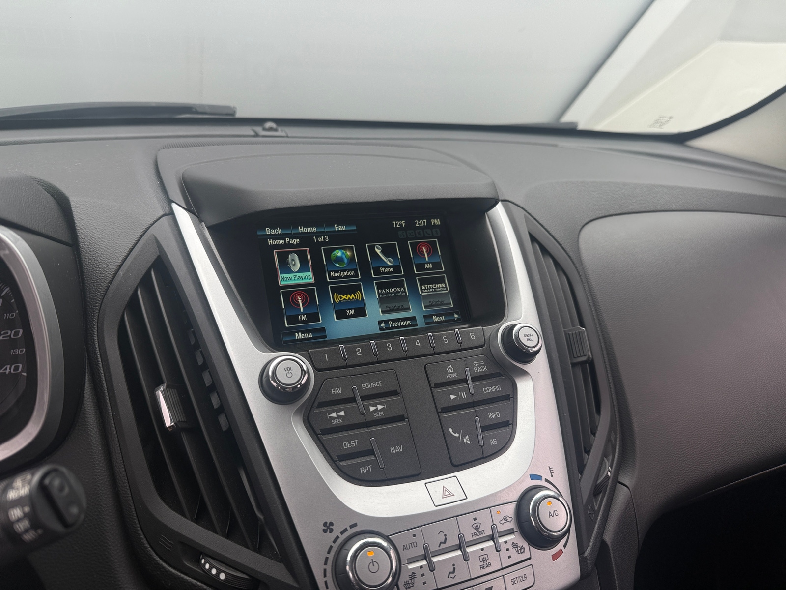 Thumbnail: 2017 Chevrolet Equinox - 3