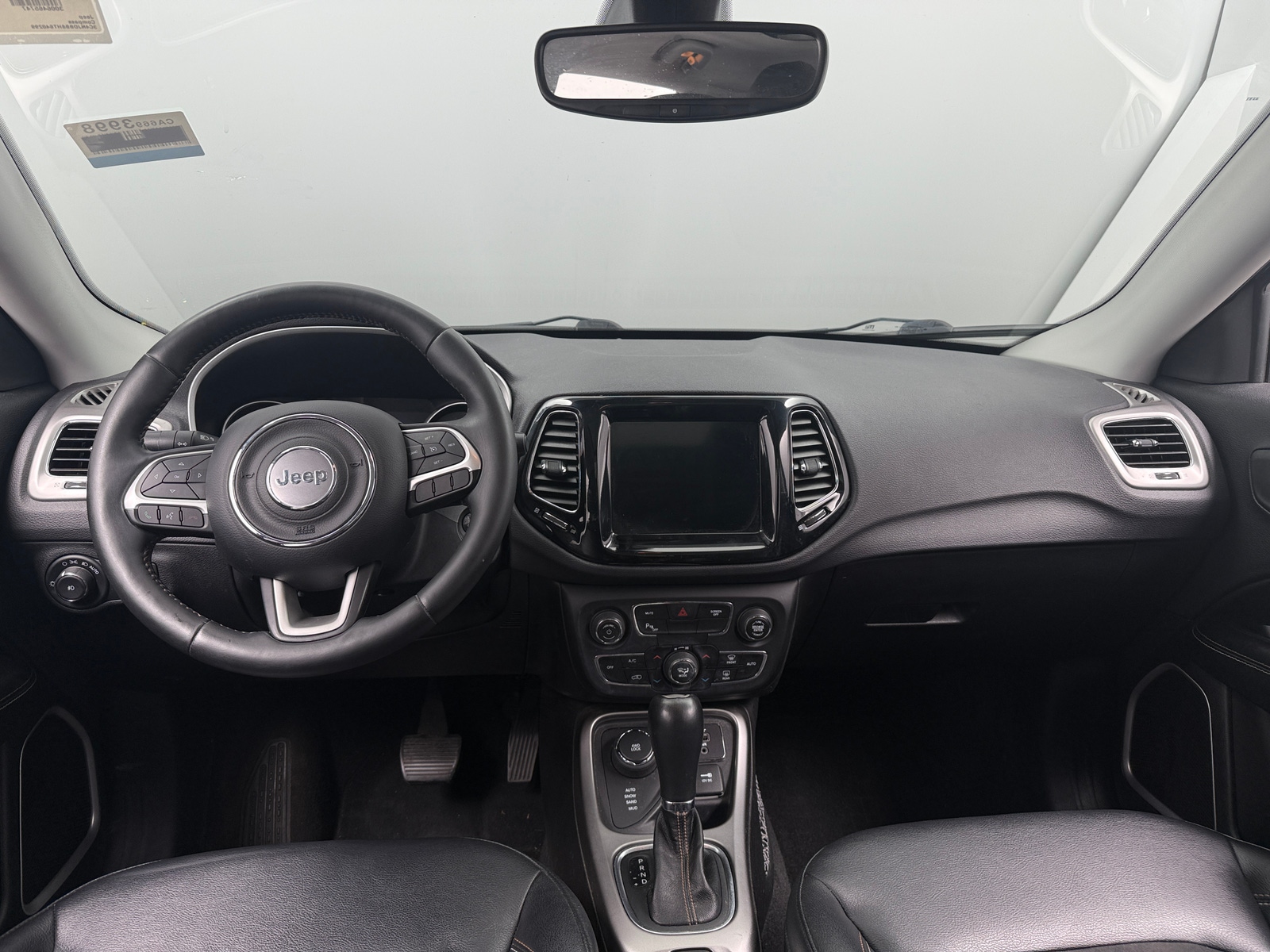 Thumbnail: 2017 Jeep Compass - 3