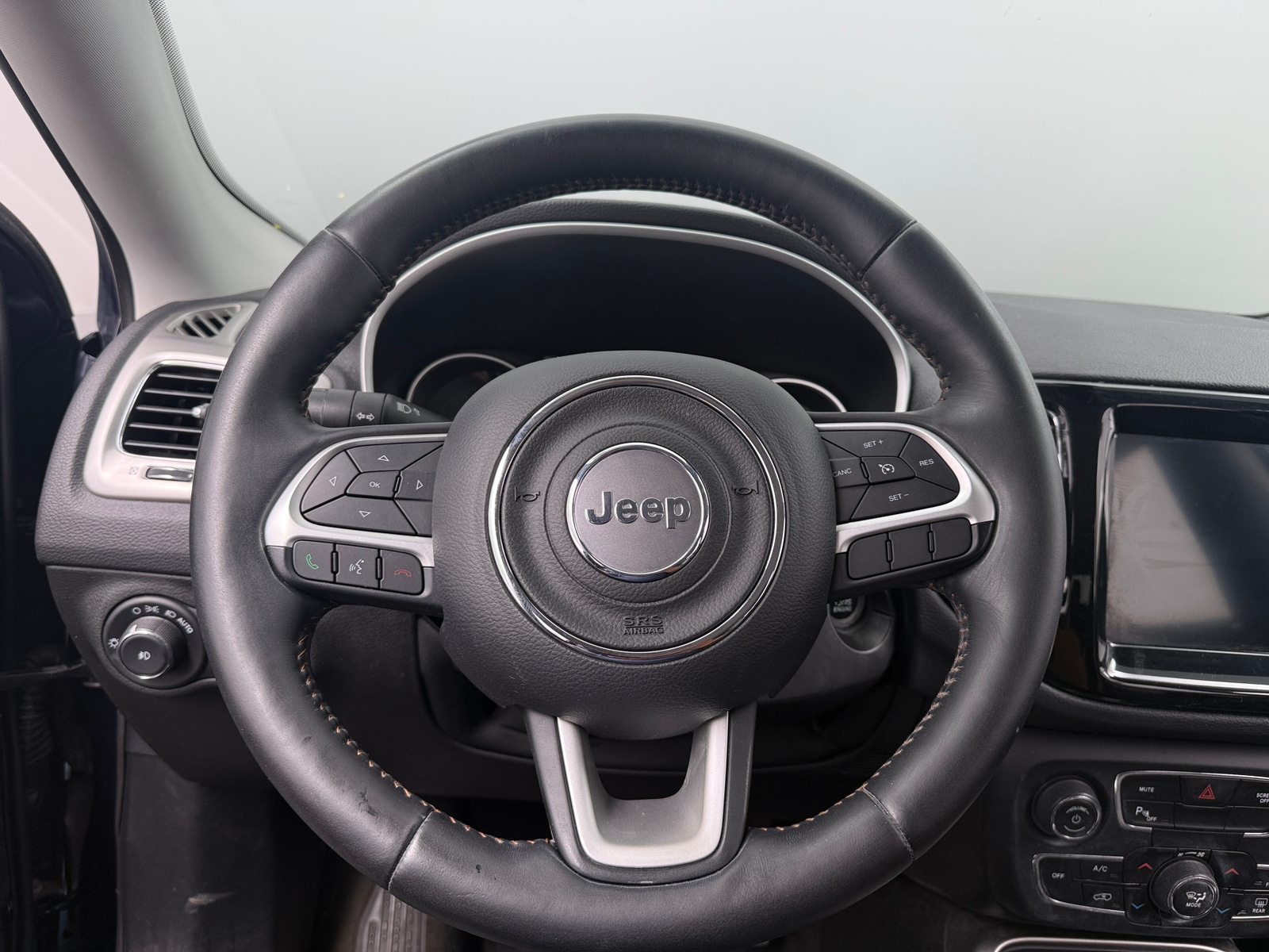Thumbnail: 2017 Jeep Compass - 5