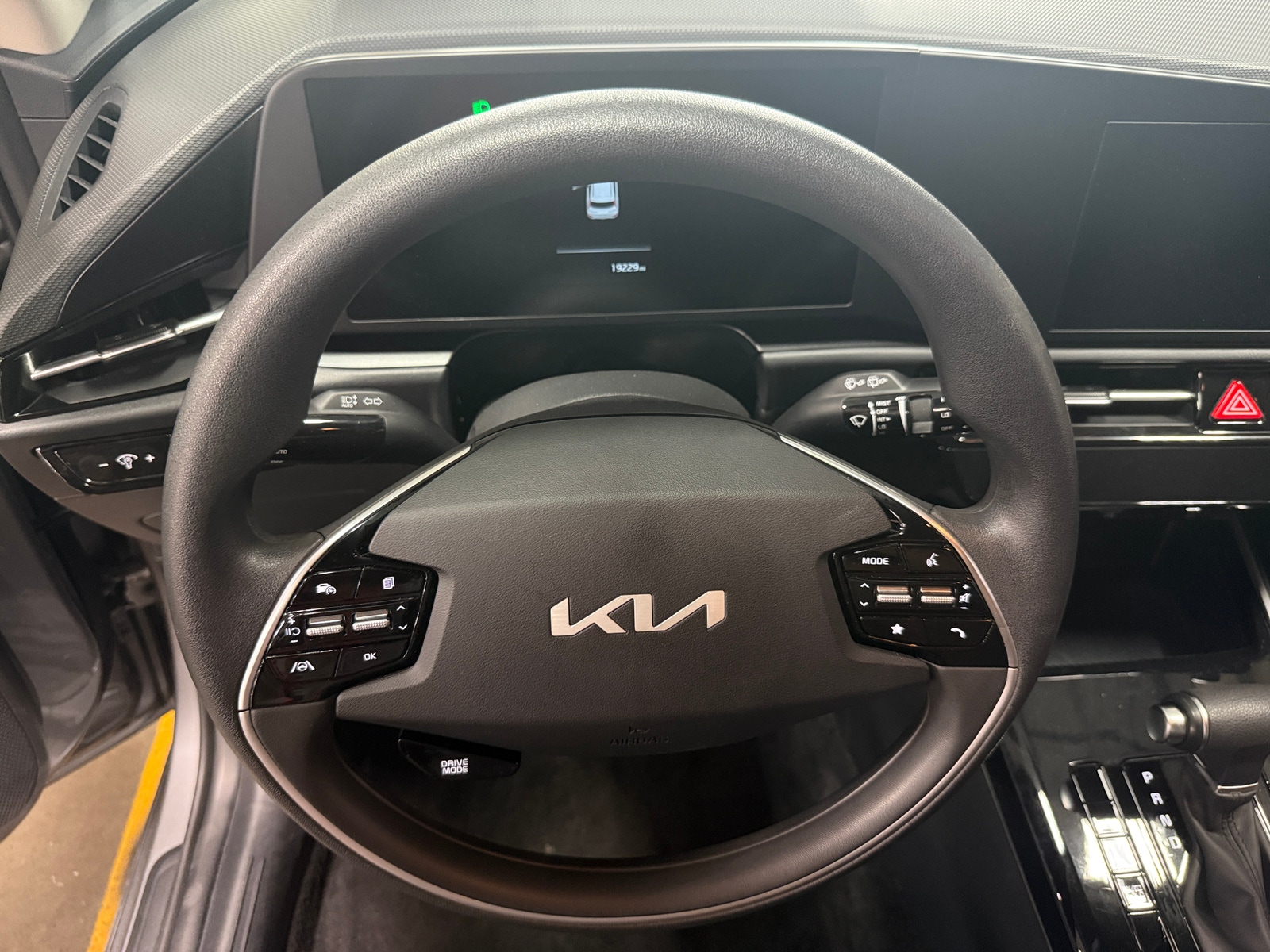 Thumbnail: 2026 Kia Niro - 5