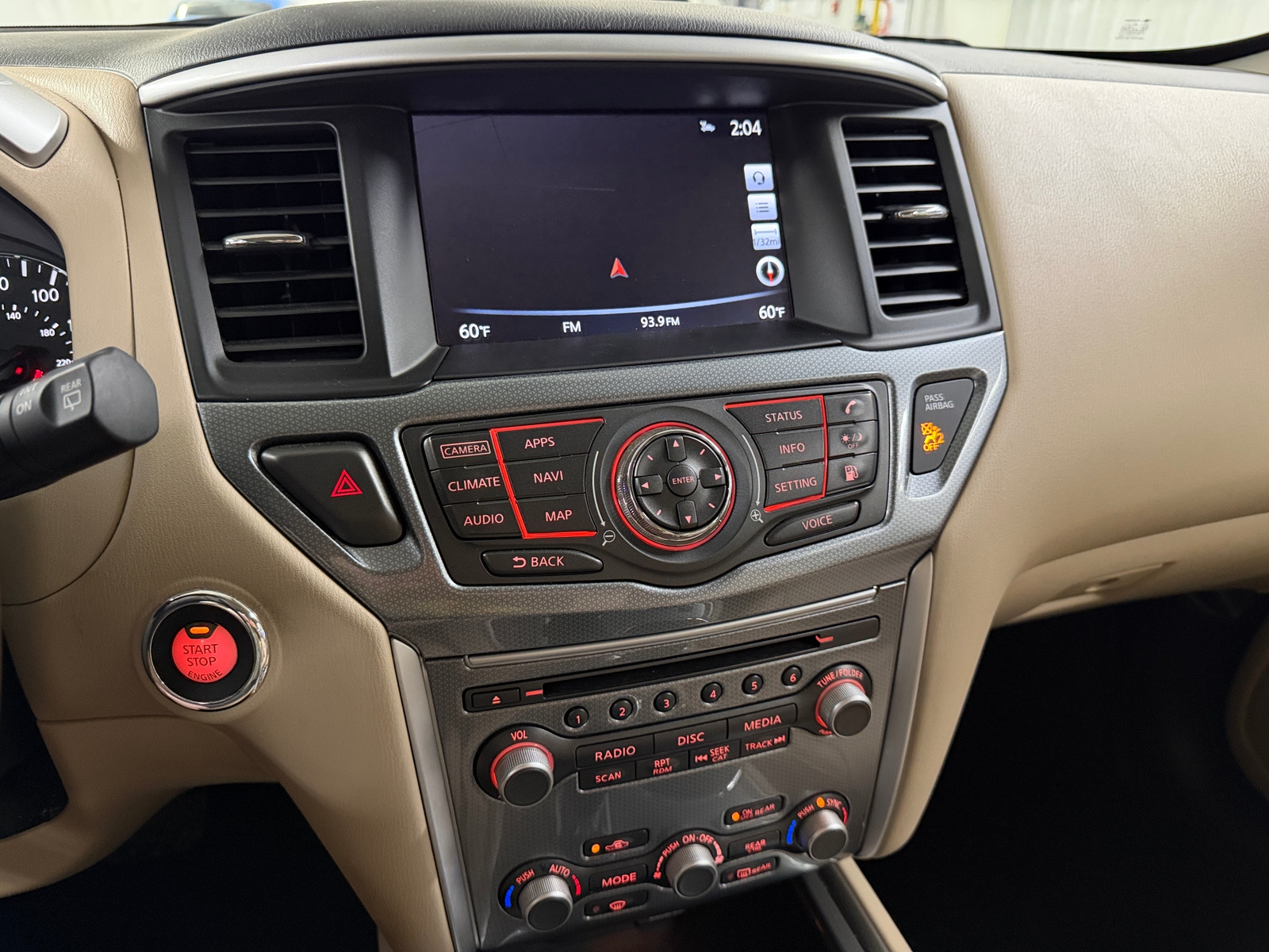 Thumbnail: 2020 Nissan Pathfinder - 3