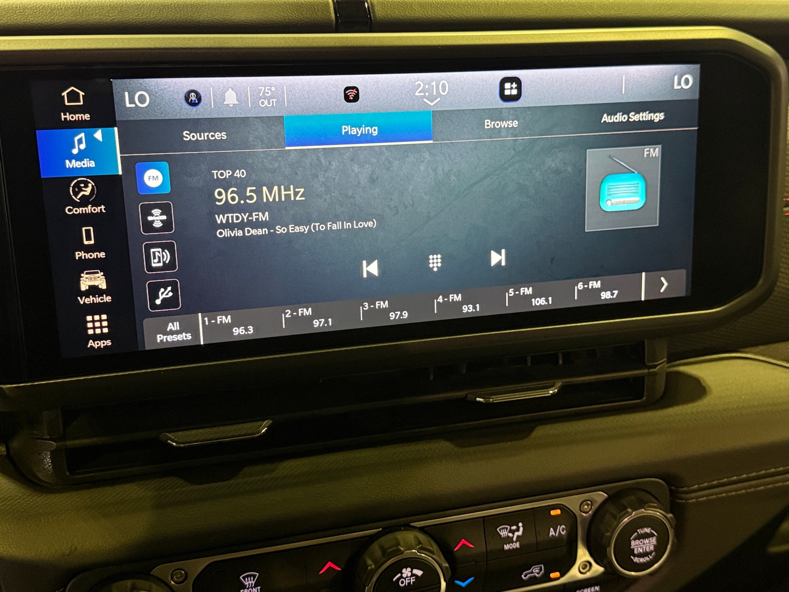 Thumbnail: 2025 Jeep Wrangler - 4