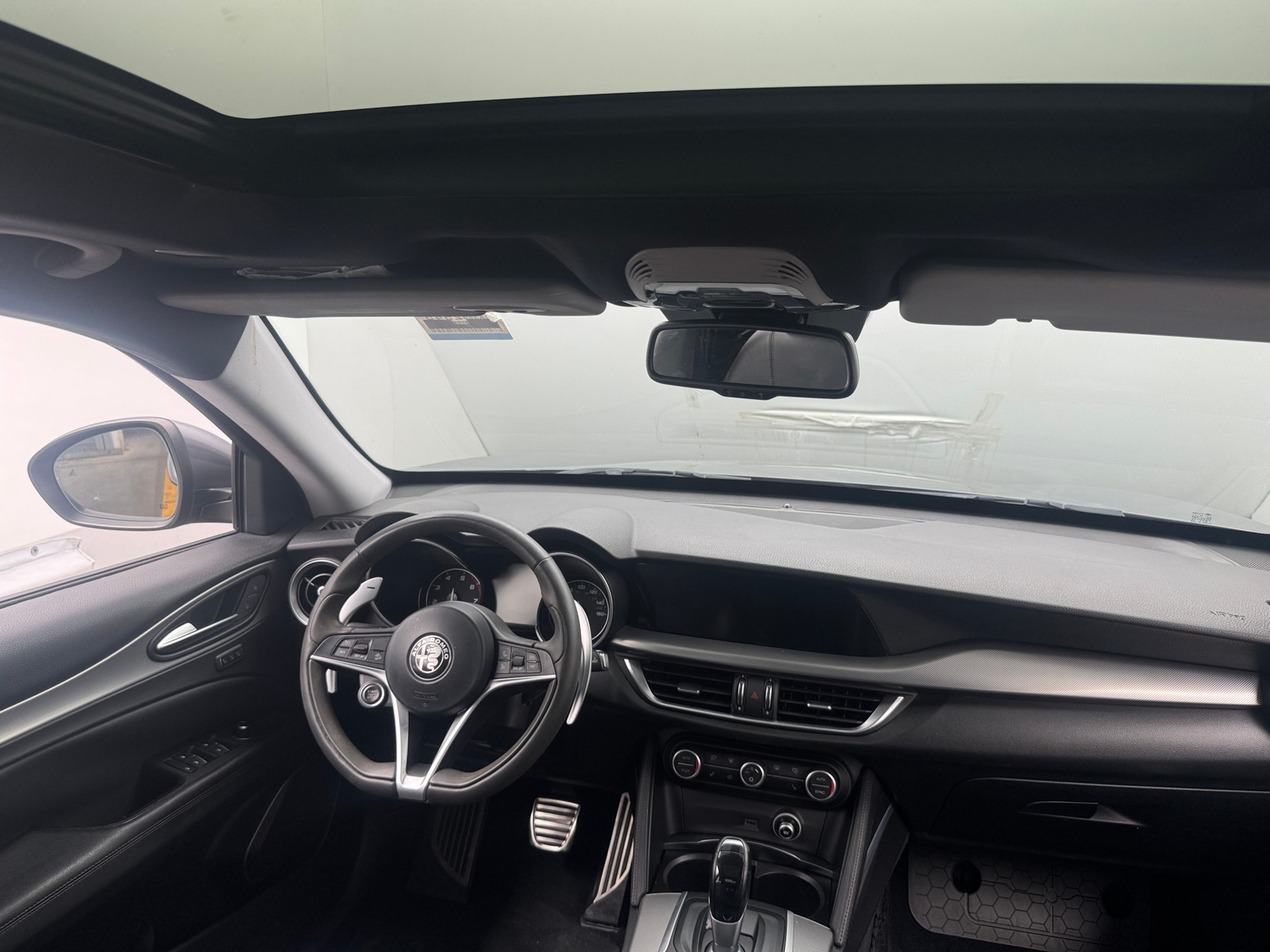 Thumbnail: 2018 Alfa Romeo Stelvio - 2