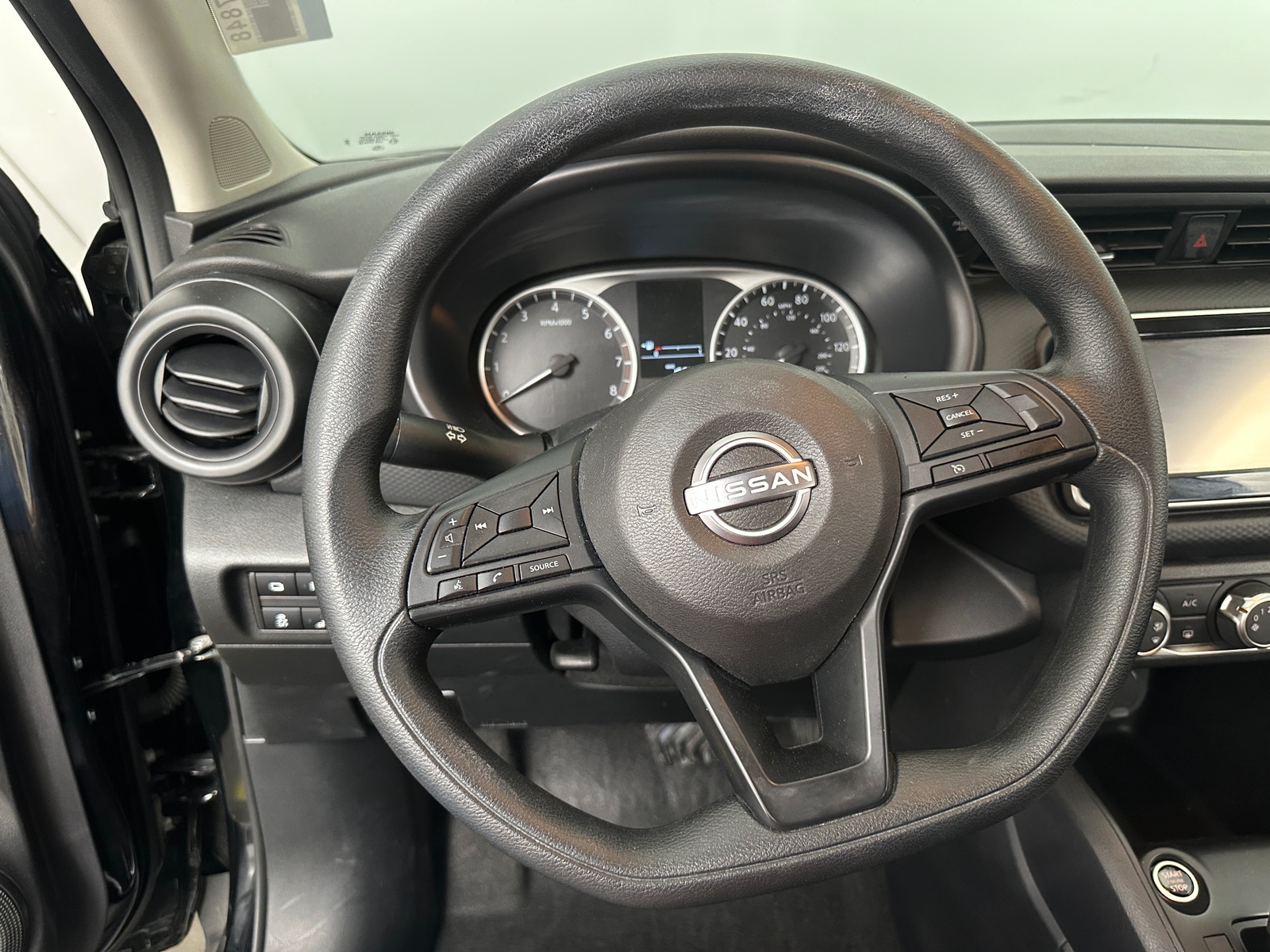 Thumbnail: 2024 Nissan Kicks - 5