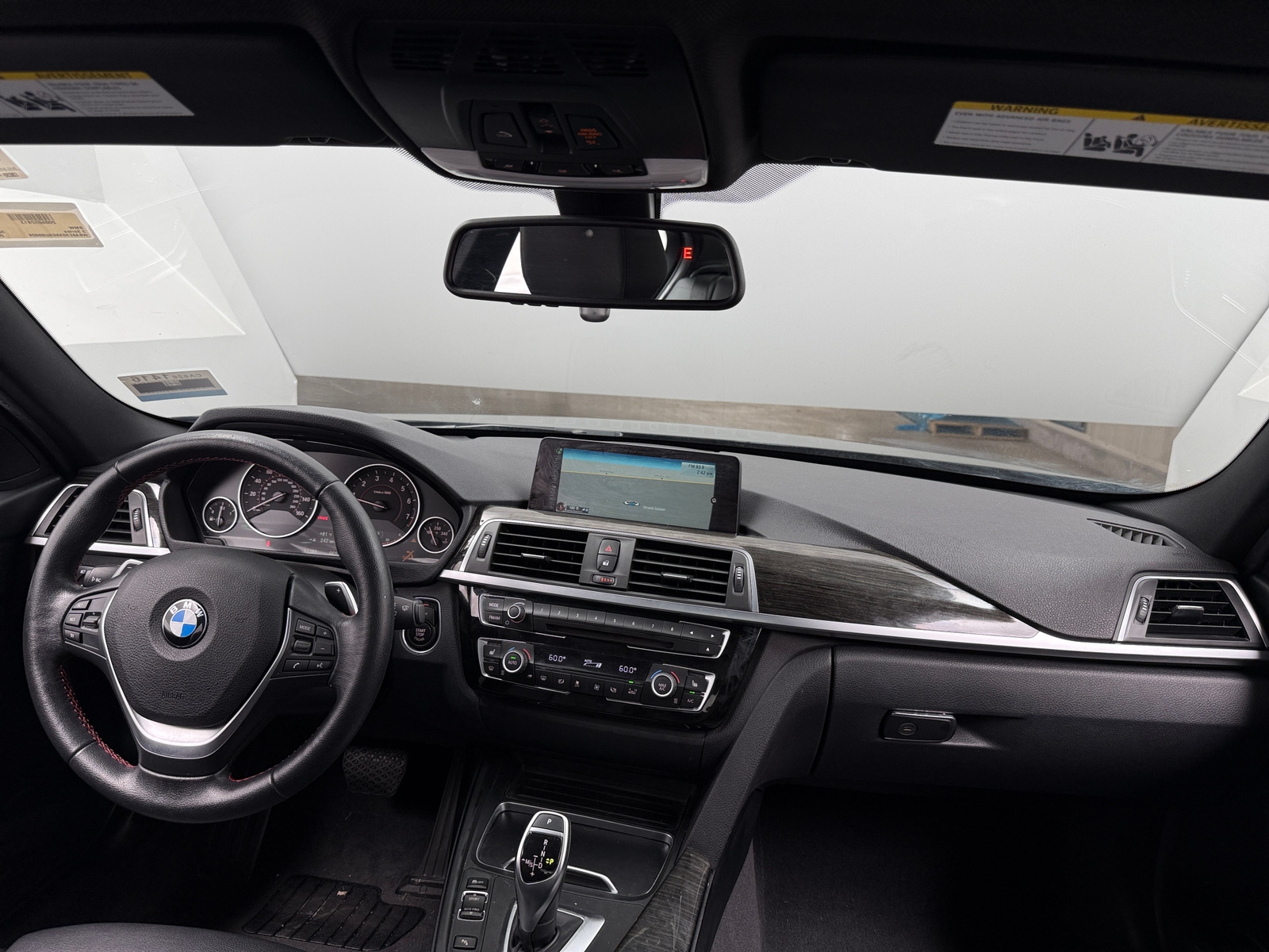 Thumbnail: 2016 BMW 3 Series - 3