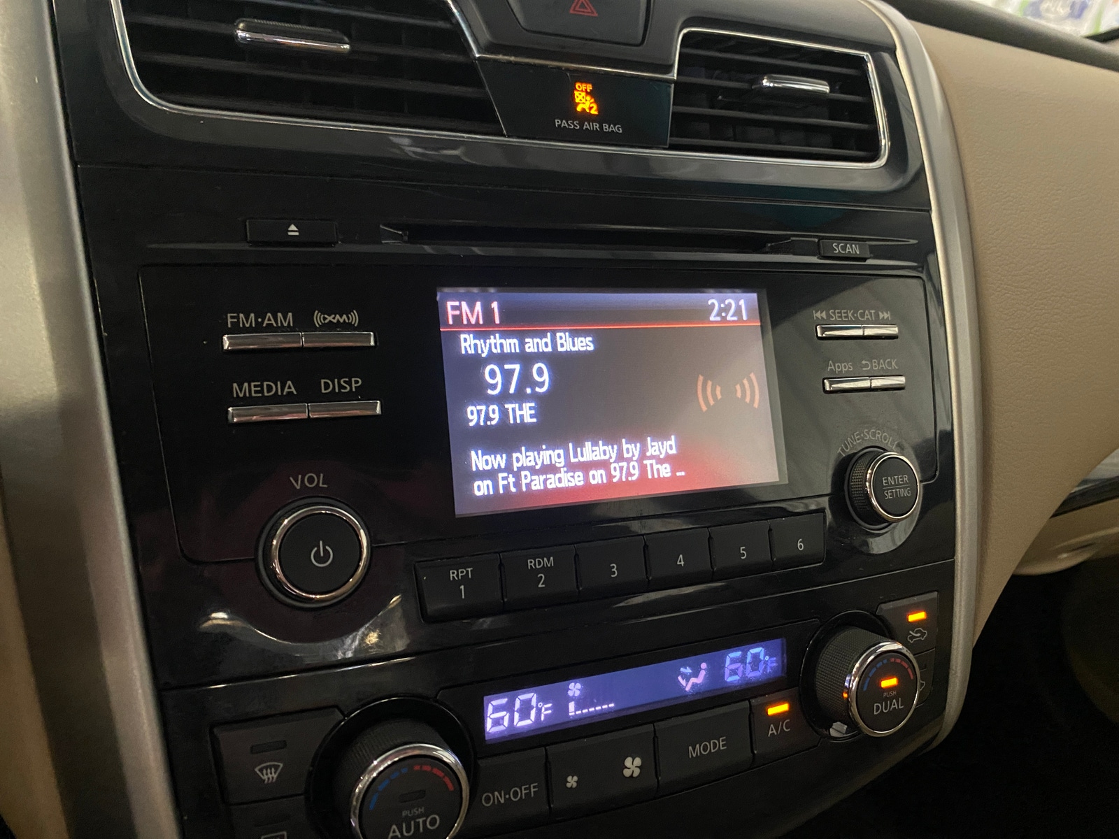 Thumbnail: 2015 Nissan Altima - 3