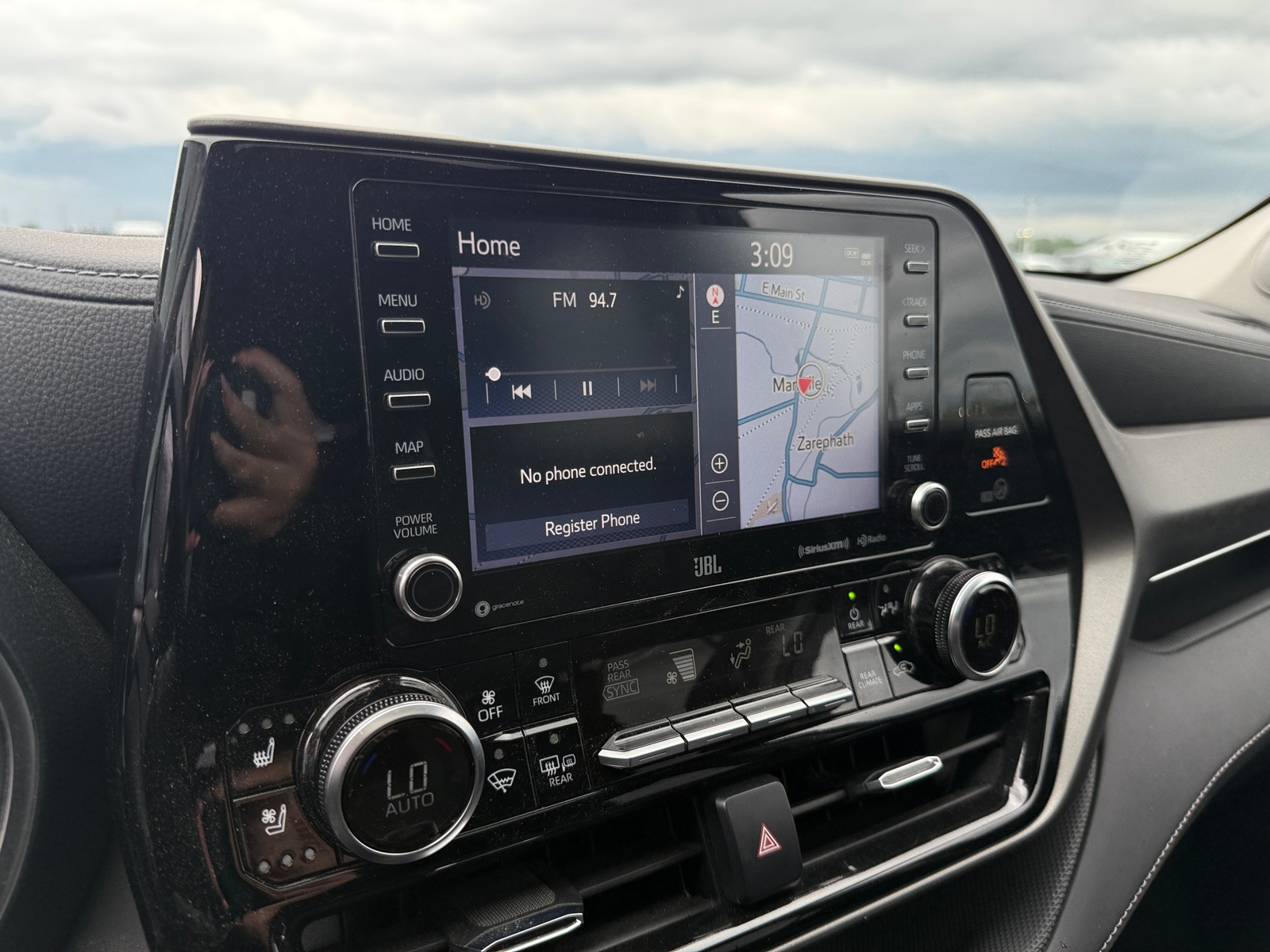 Thumbnail: 2021 Toyota Highlander - 3