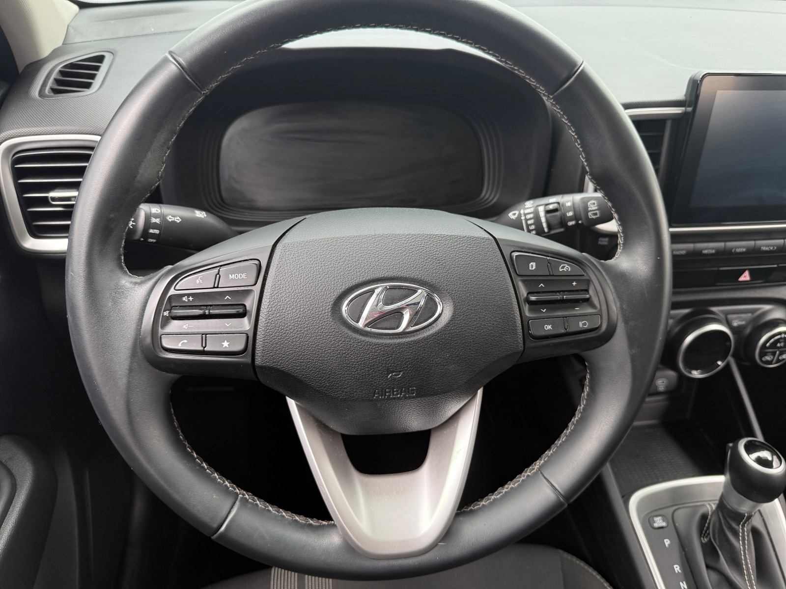 Thumbnail: 2023 Hyundai Venue - 5